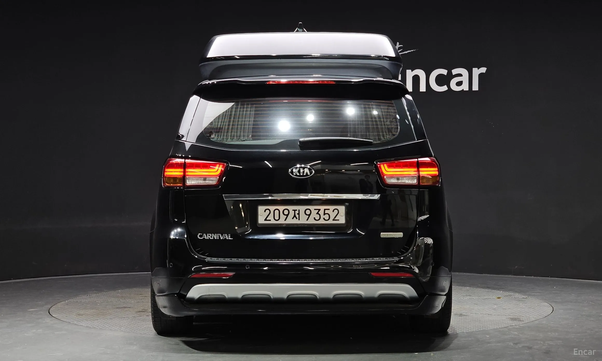 Kia Carnival превью 3