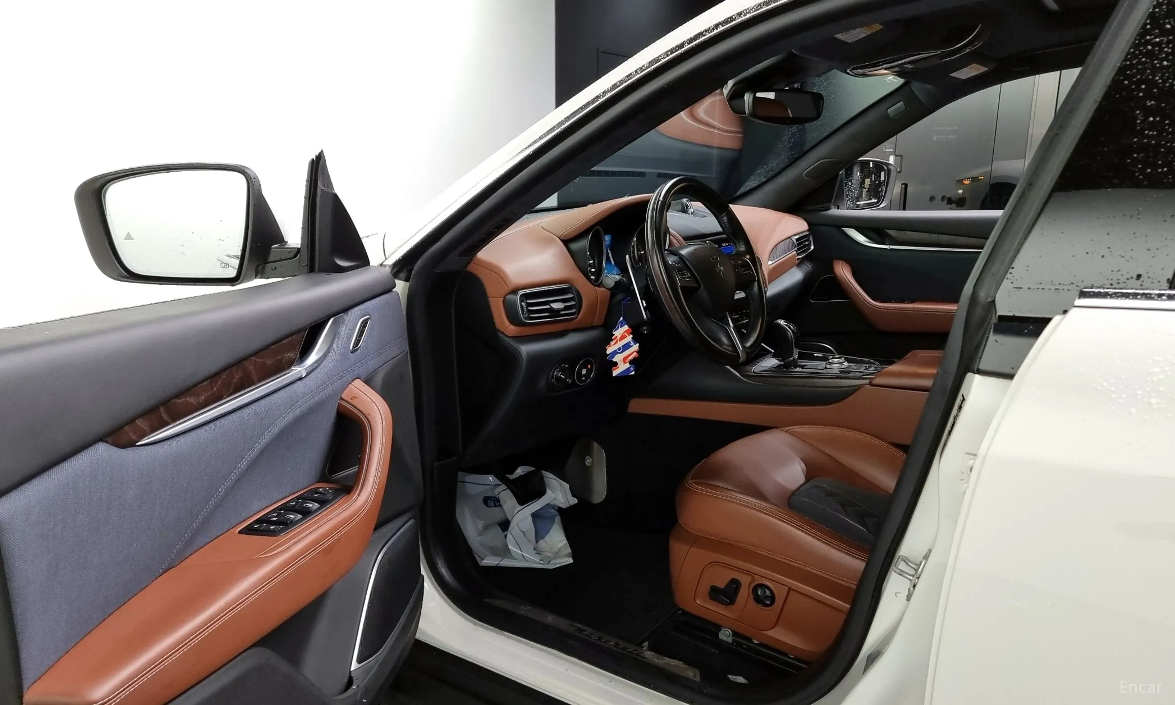 Maserati Levante превью 10