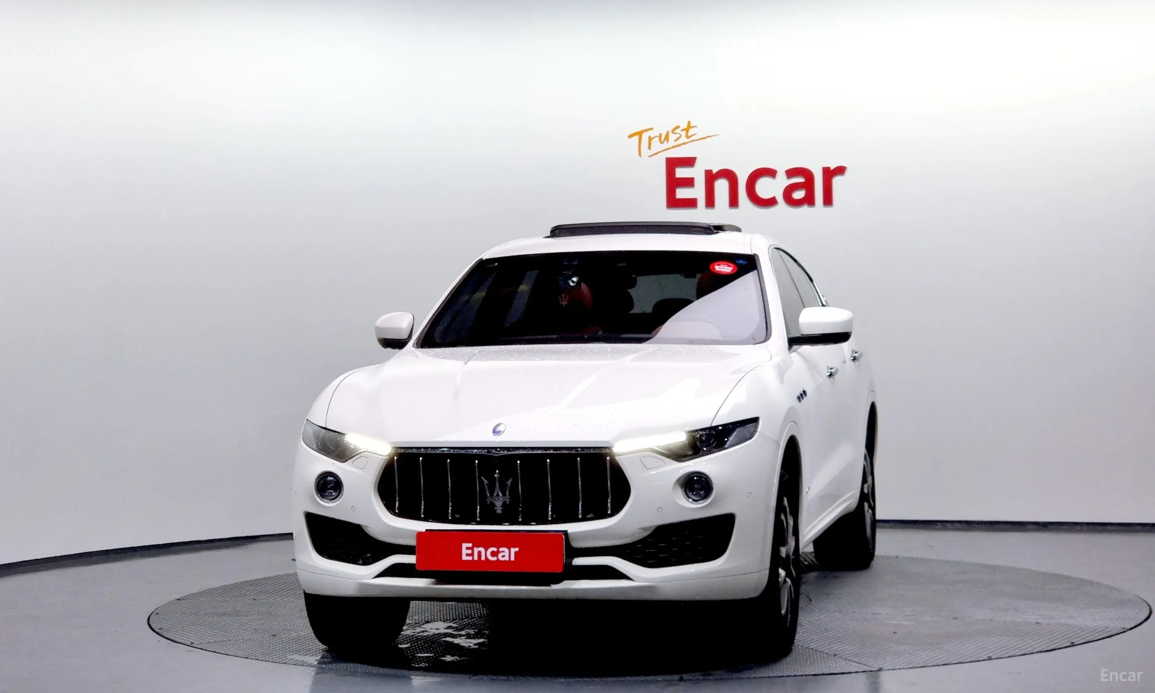 Maserati Levante превью 3