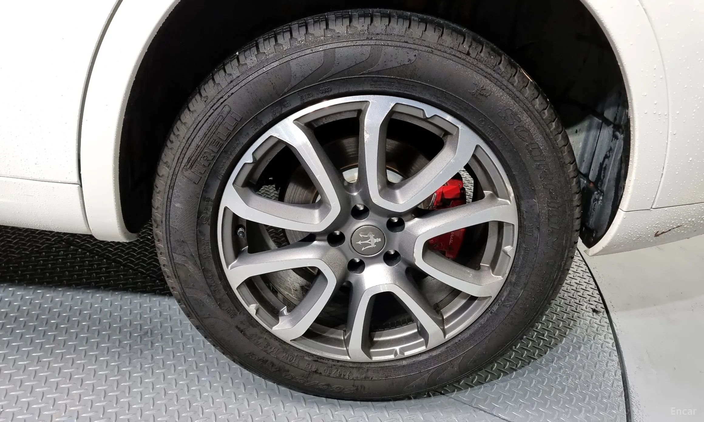Maserati Levante превью 5