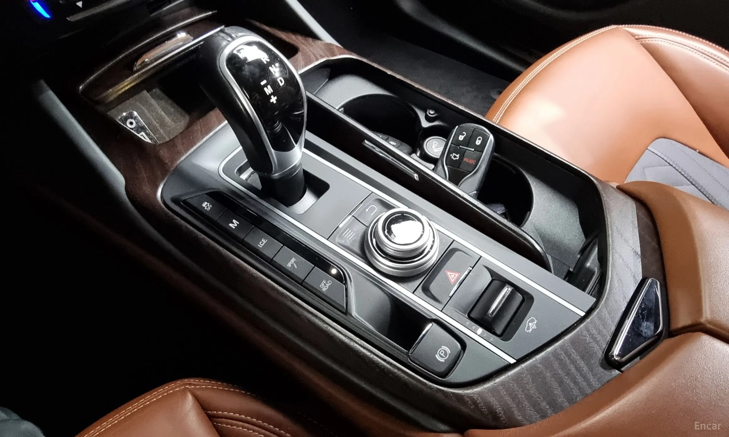 Maserati Levante превью 9