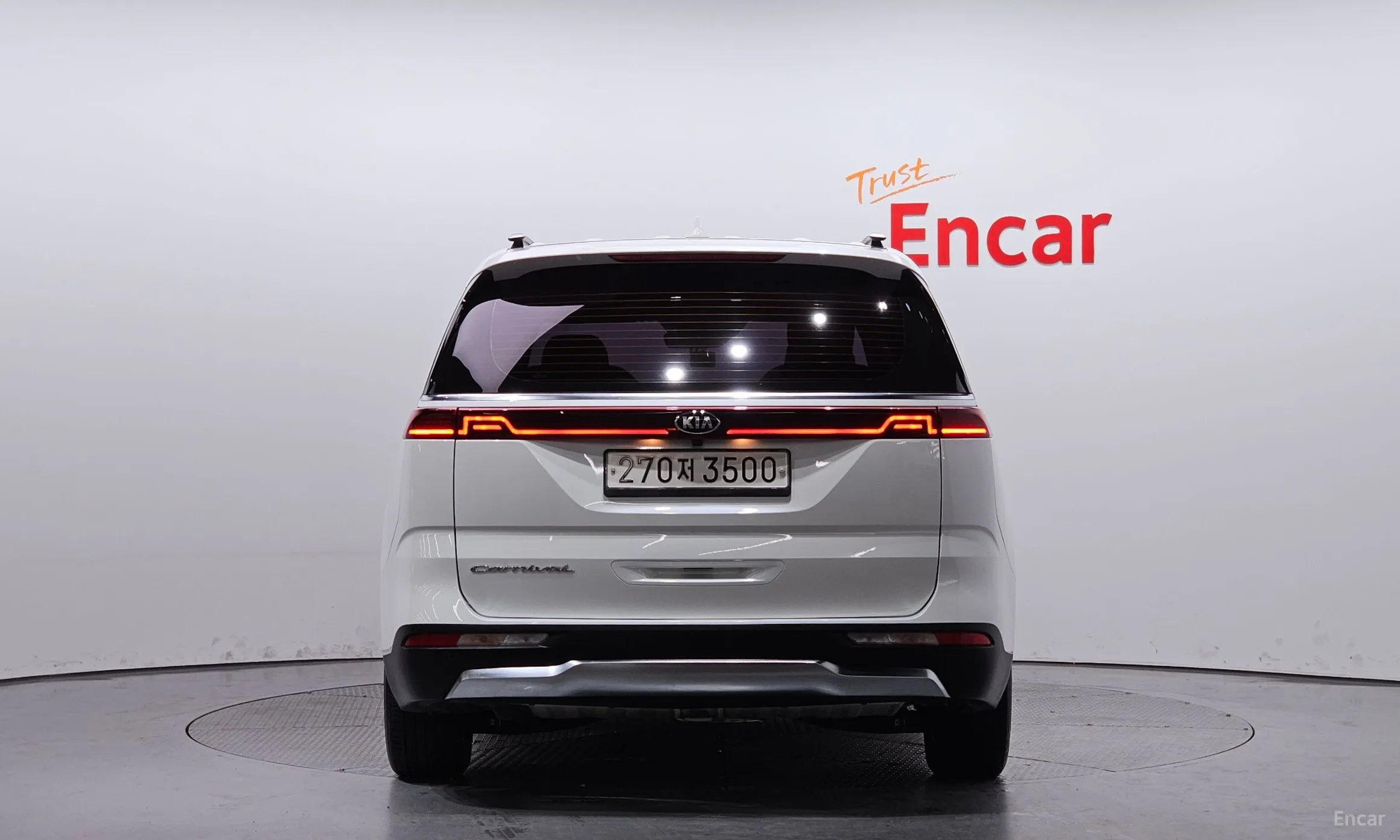Kia Carnival Gen 4 превью 3