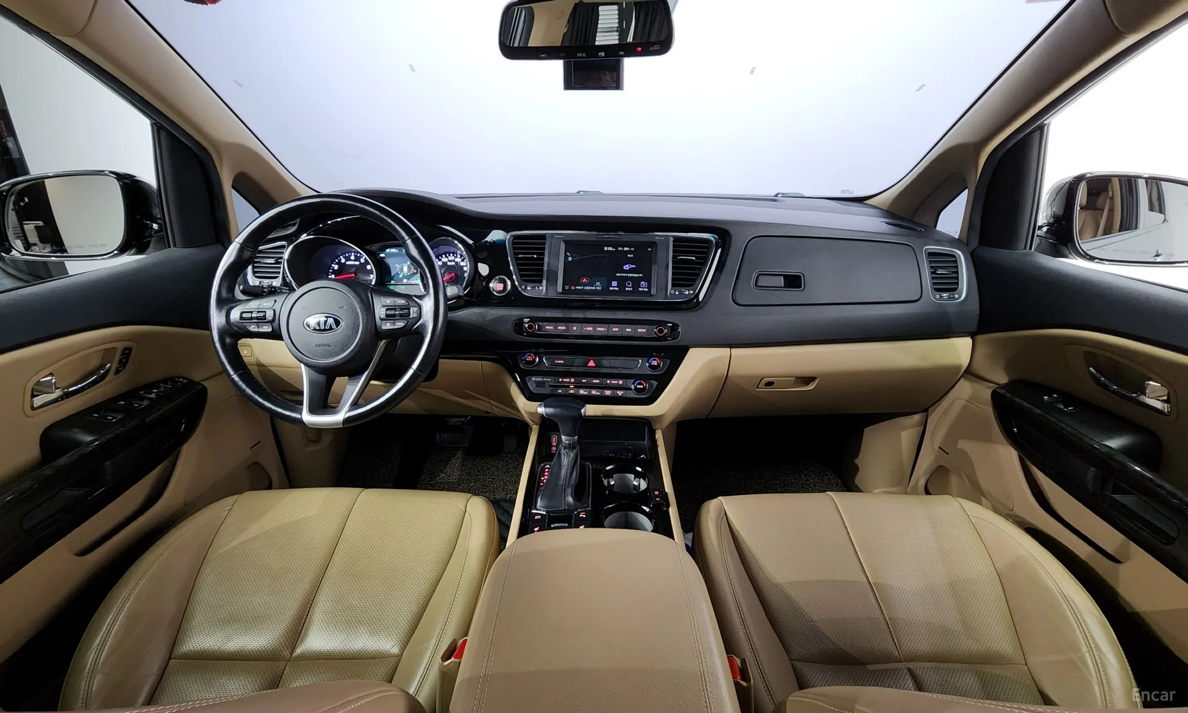 Kia Carnival превью 4