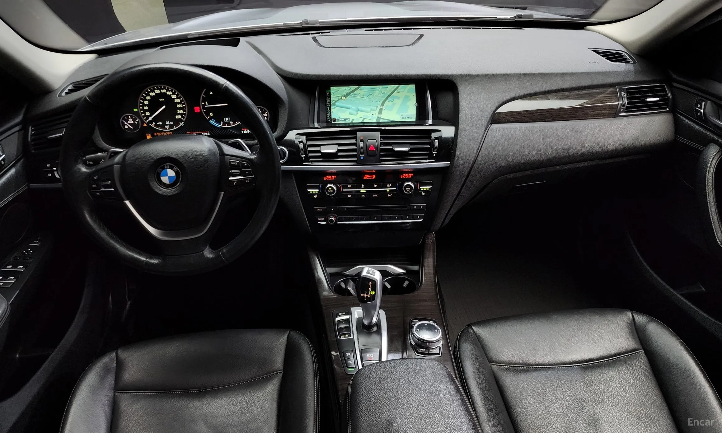 BMW X4 (F26) превью 4
