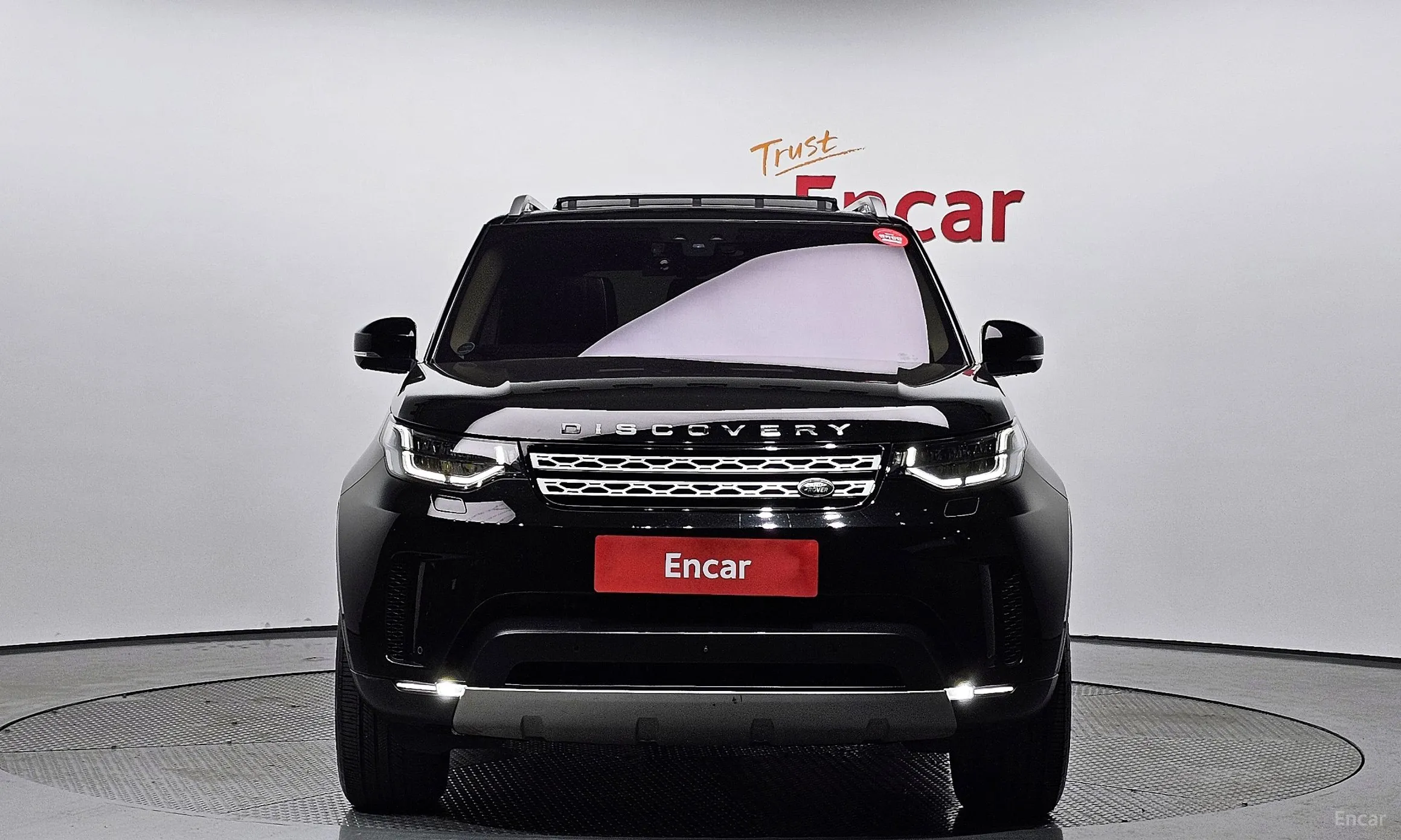 Land Rover Discovery 5