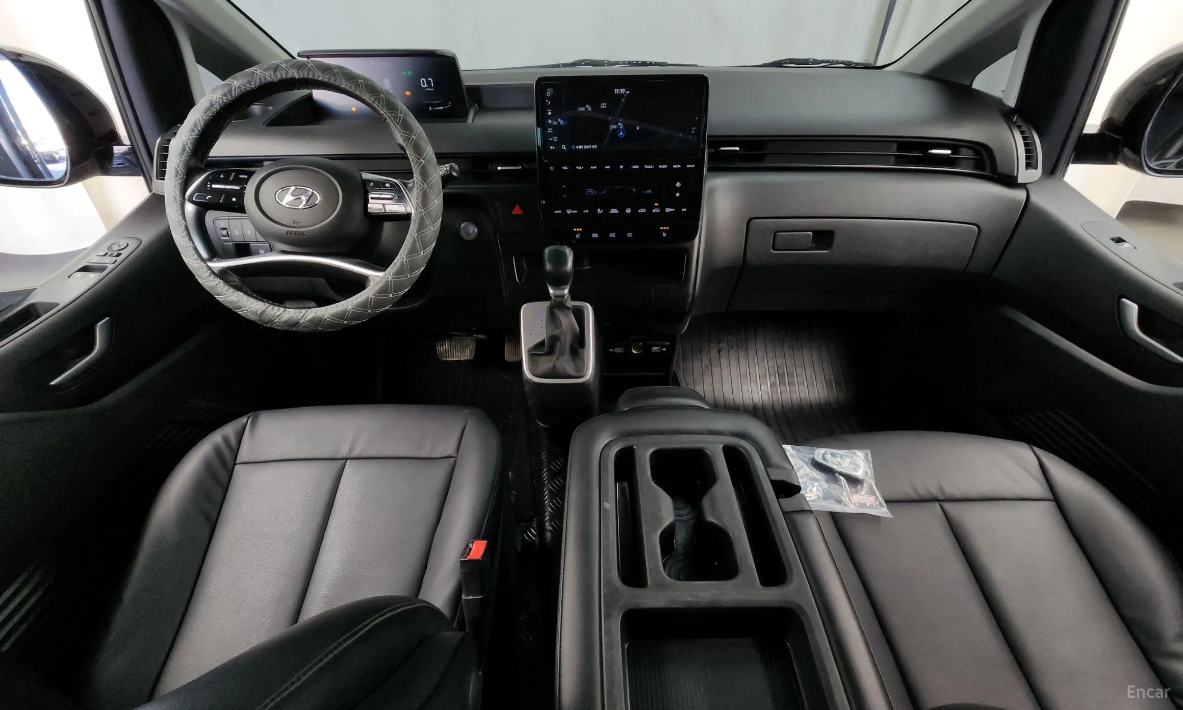 Hyundai Staria превью 4