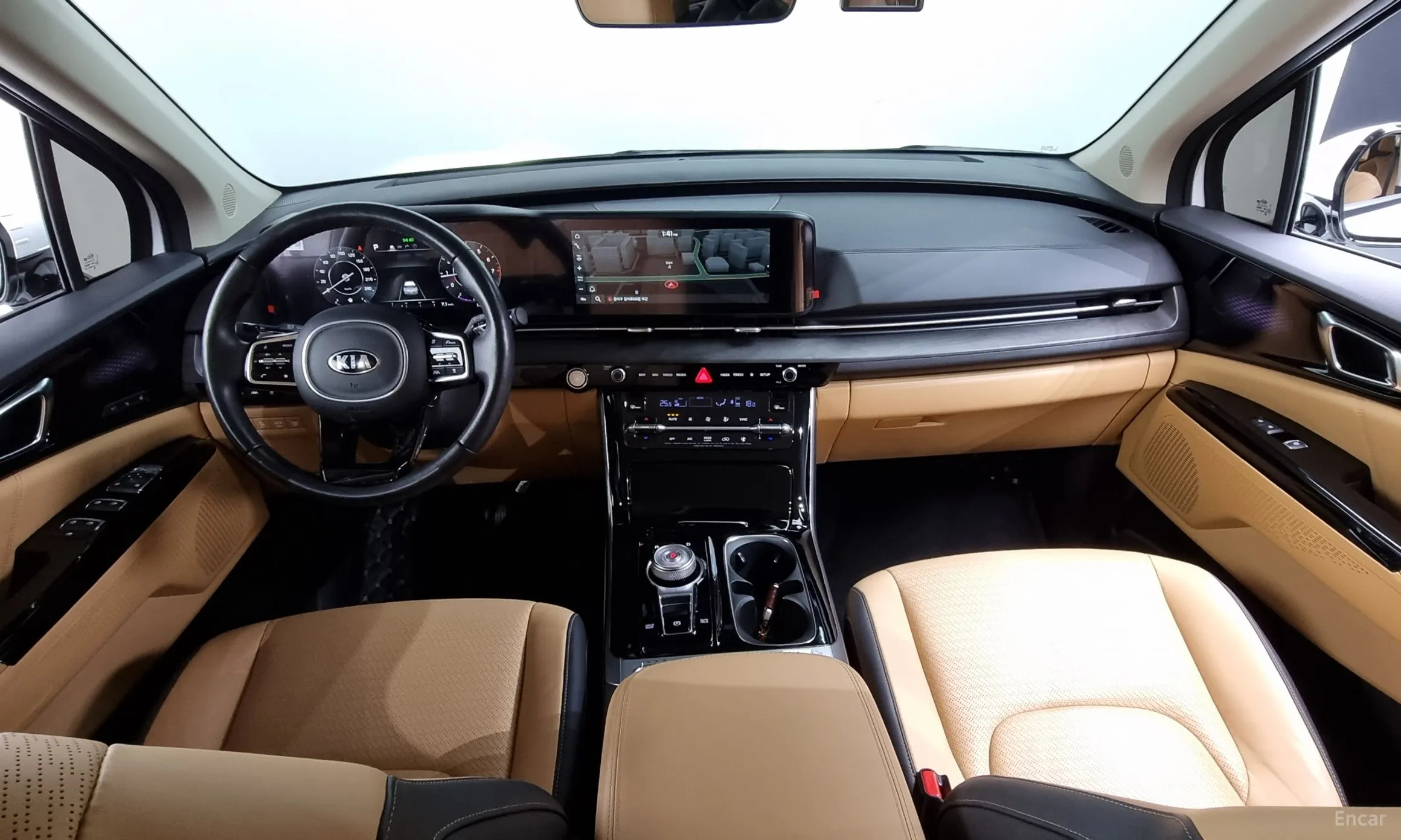 Kia Carnival Gen 4 превью 4