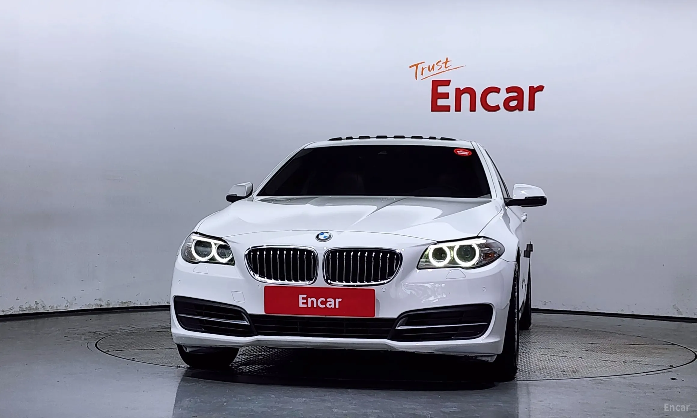 BMW 5 Series (F10) превью 2