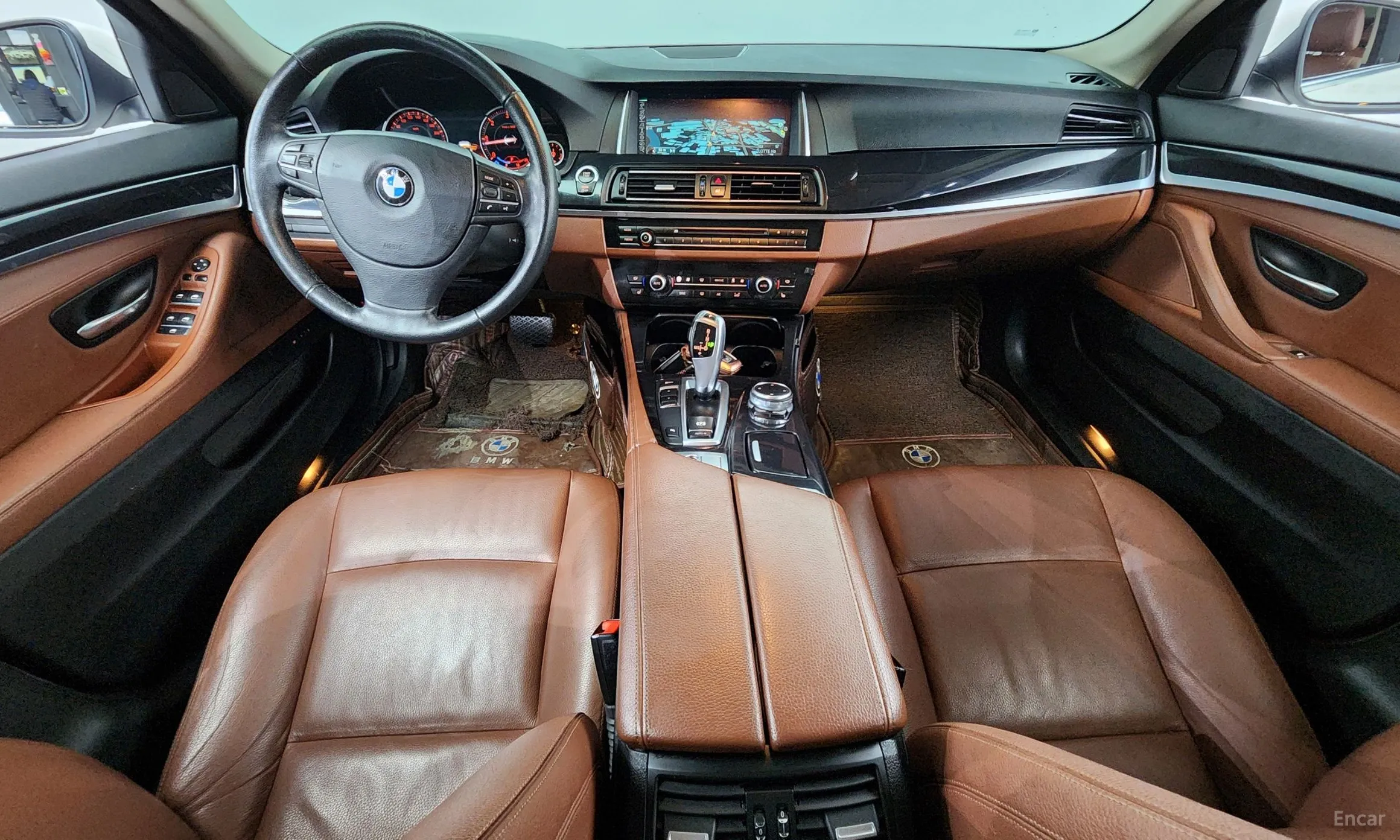 BMW 5 Series (F10) превью 4