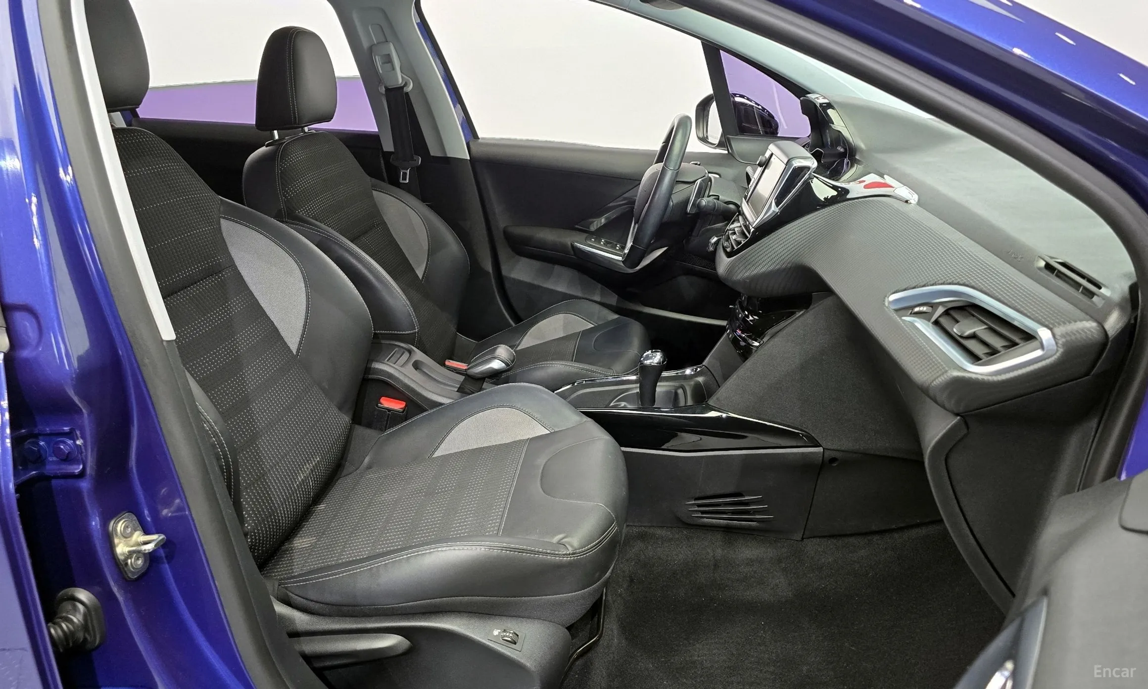 Peugeot 2008. превью 11