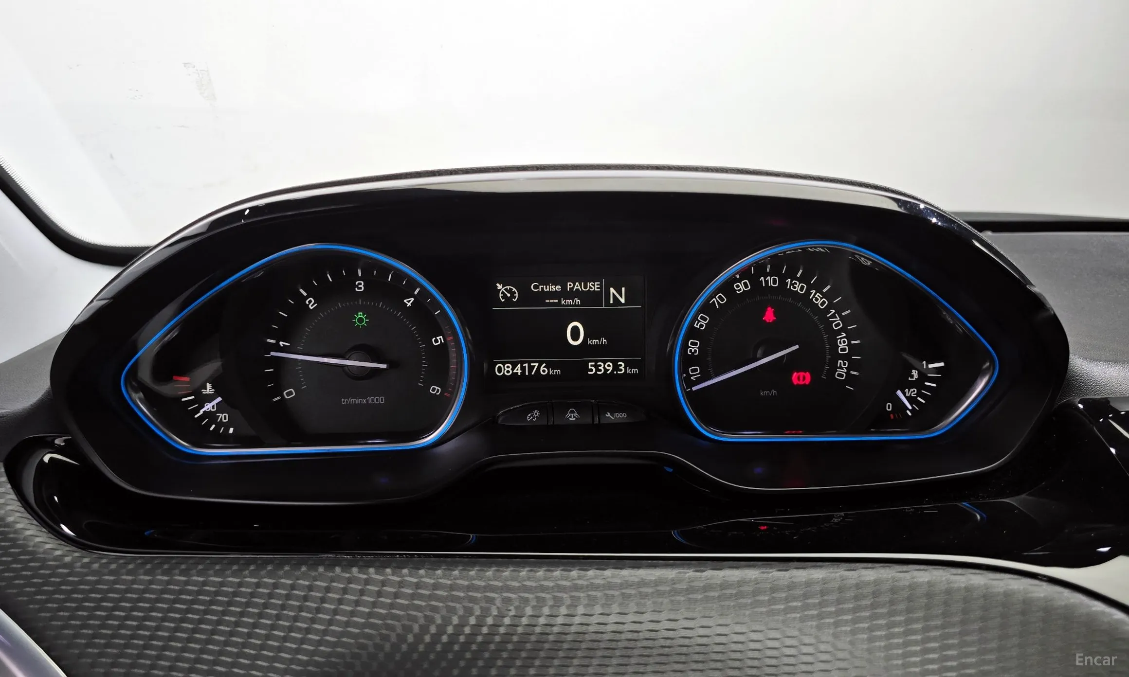 Peugeot 2008. превью 8