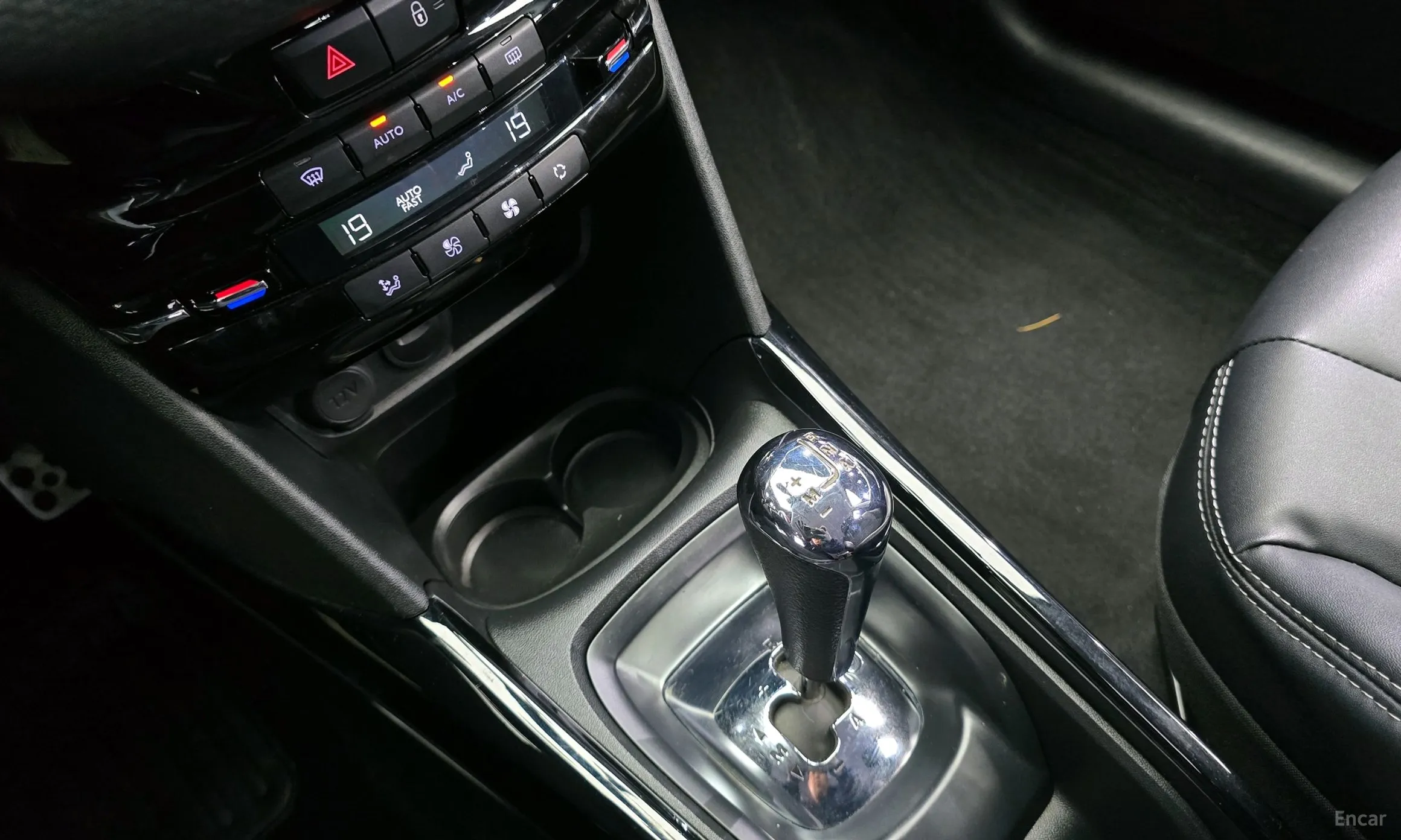 Peugeot 2008. превью 9