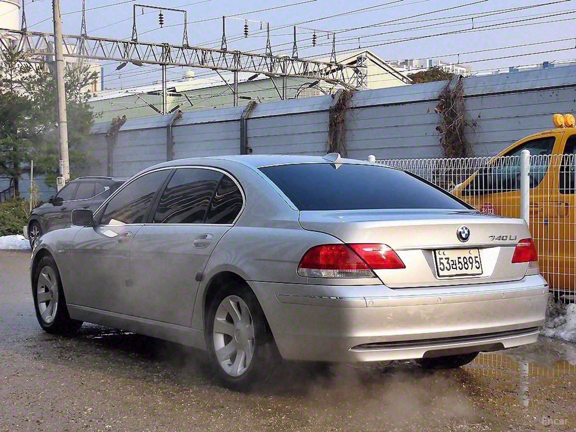 BMW 7 Series (E65)
