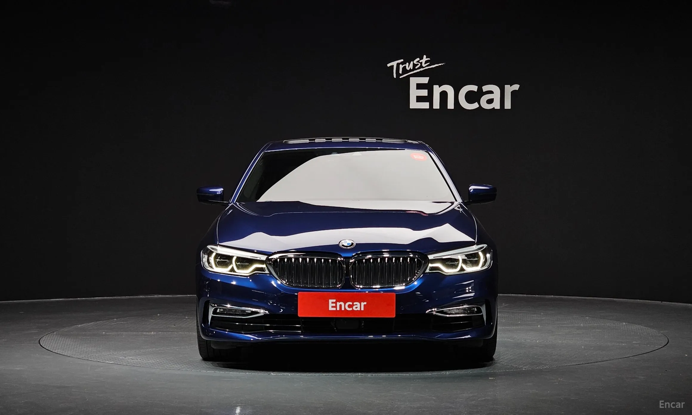 BMW 5 Series (G30) превью 2