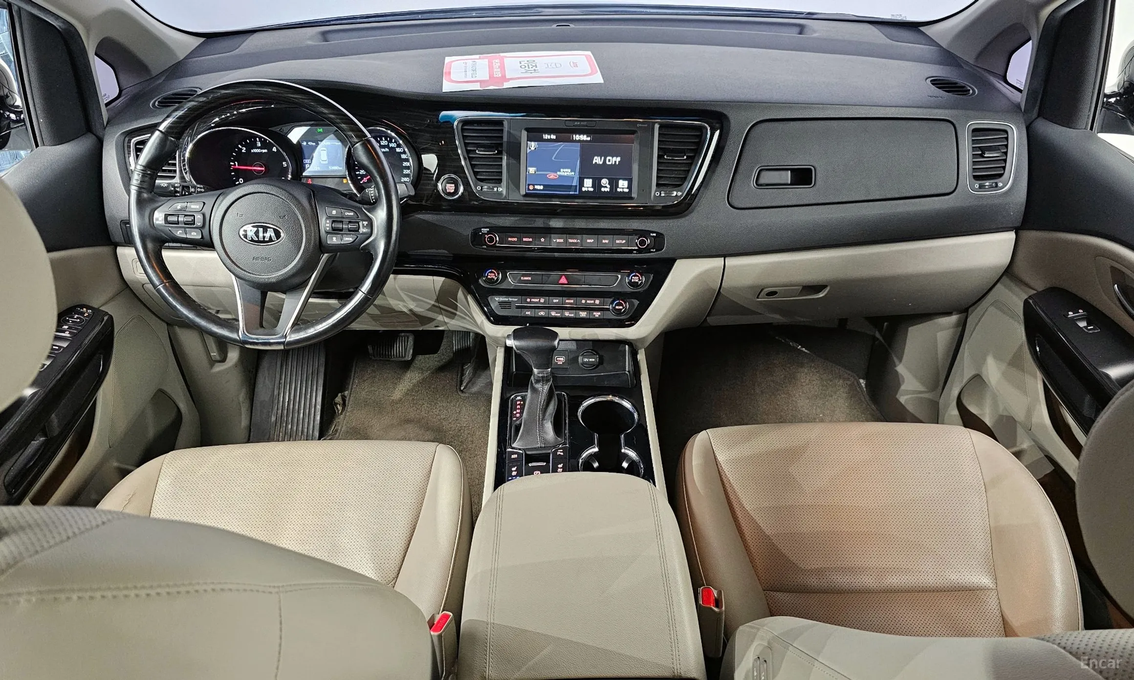 Kia Carnival превью 4