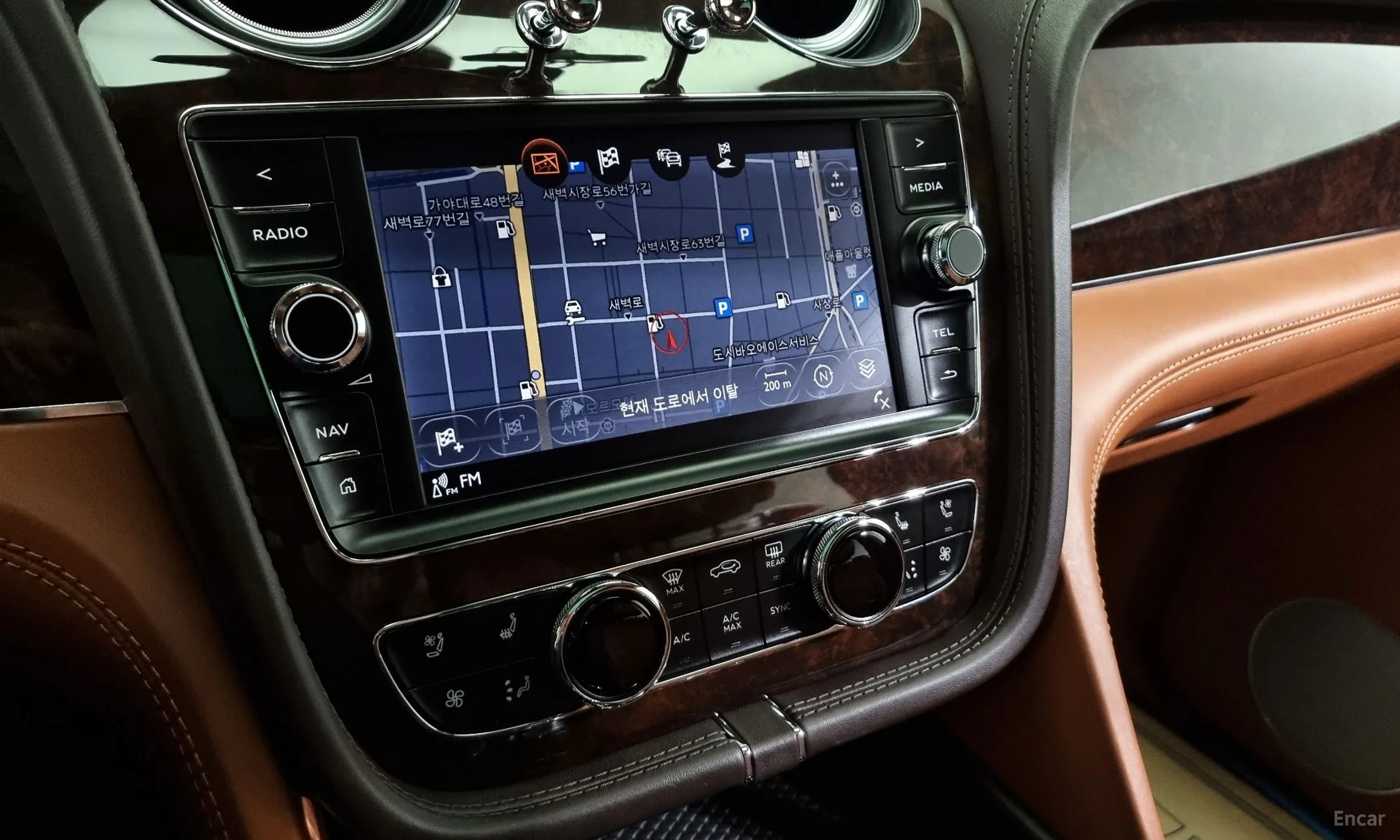 Bentley Bentayga превью 16