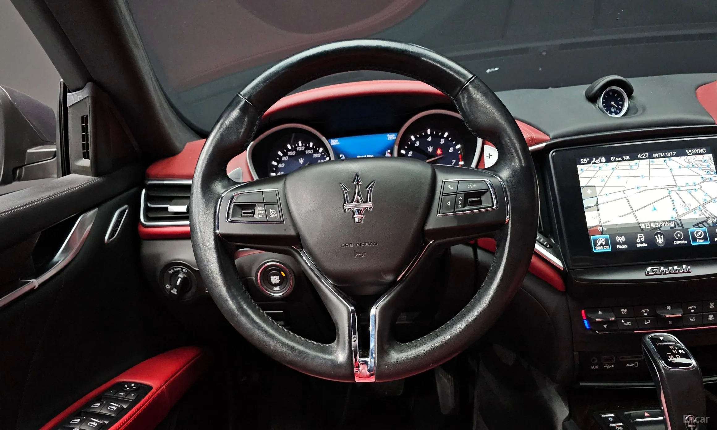 Maserati Ghibli превью 13