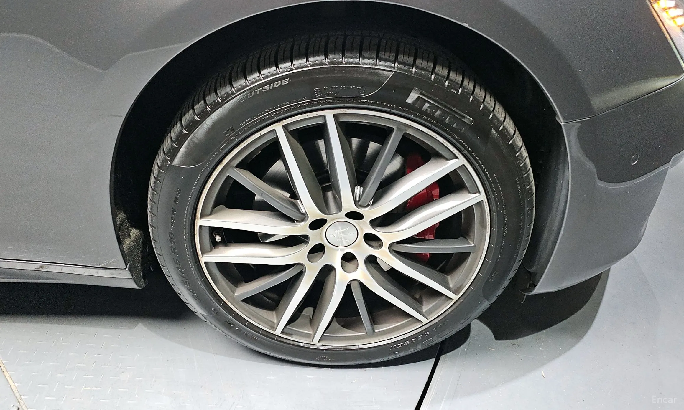 Maserati Ghibli превью 5