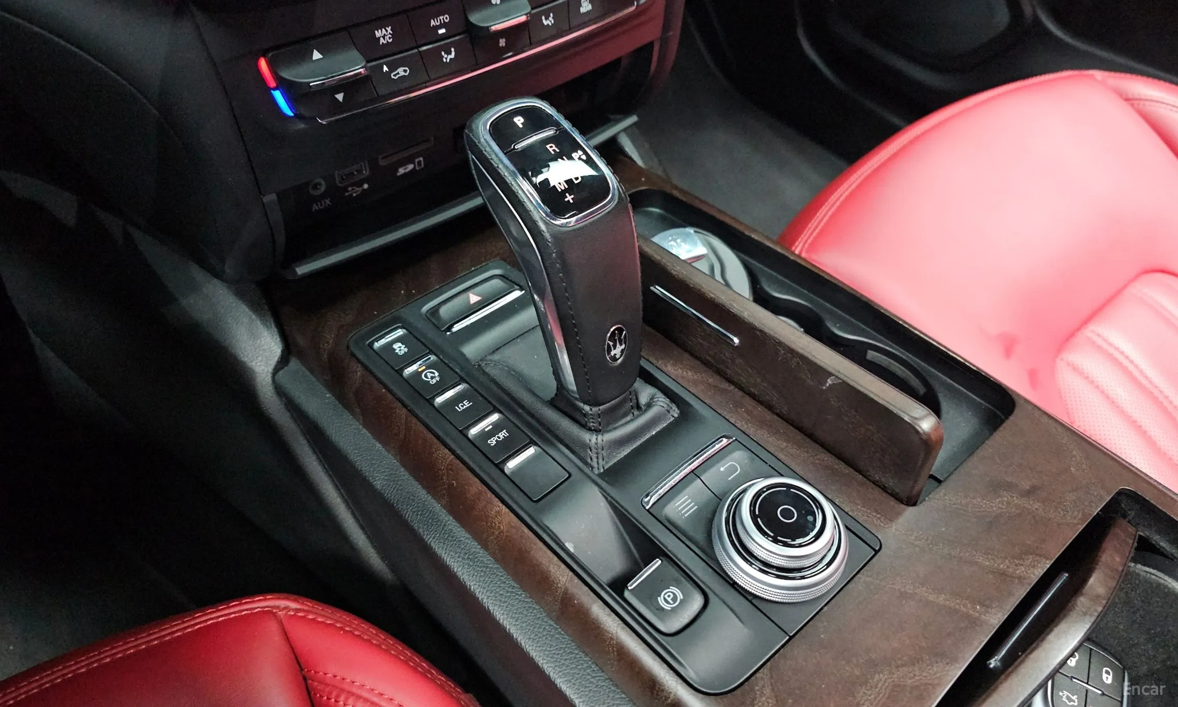 Maserati Ghibli превью 9