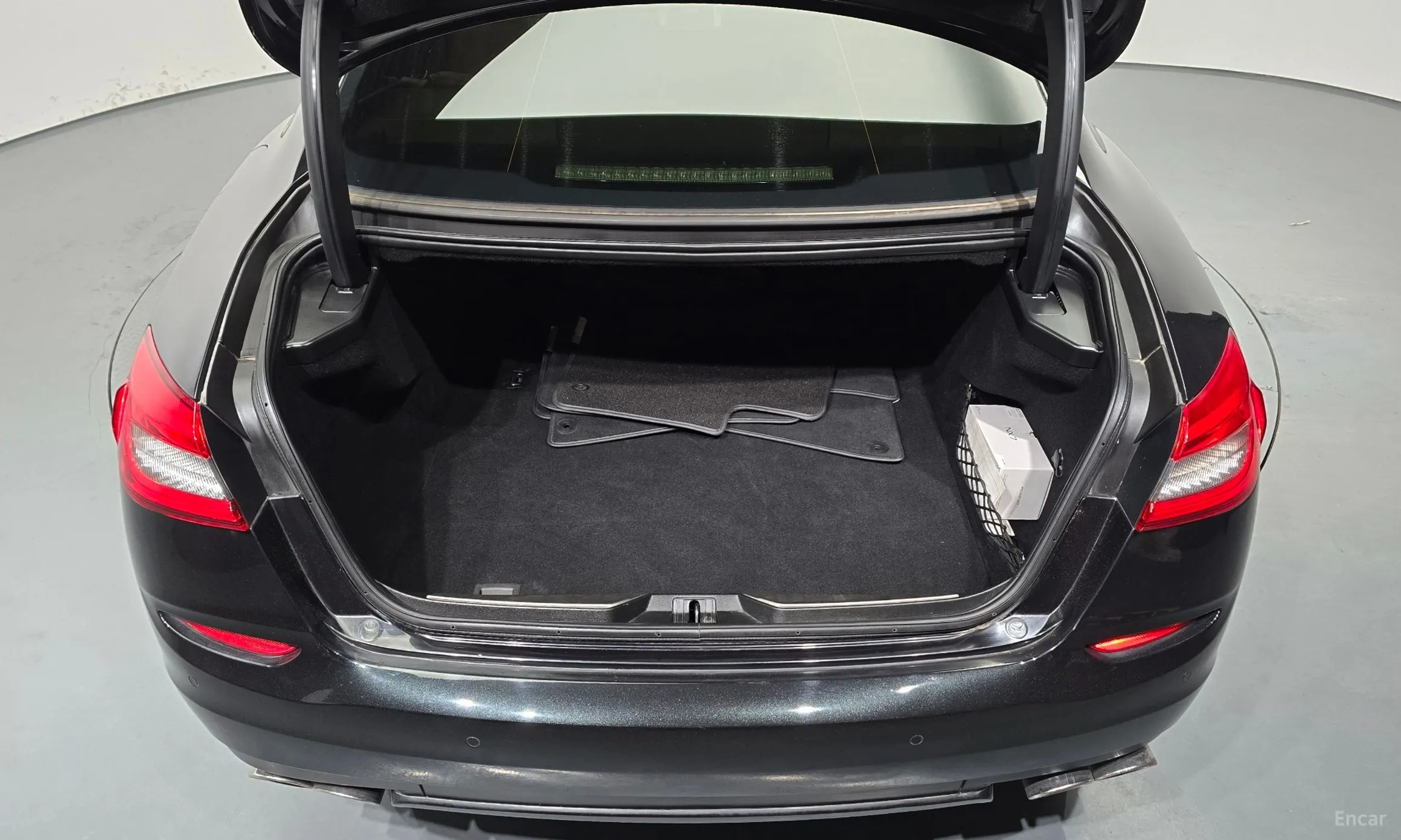 Maserati Quattroporte превью 20