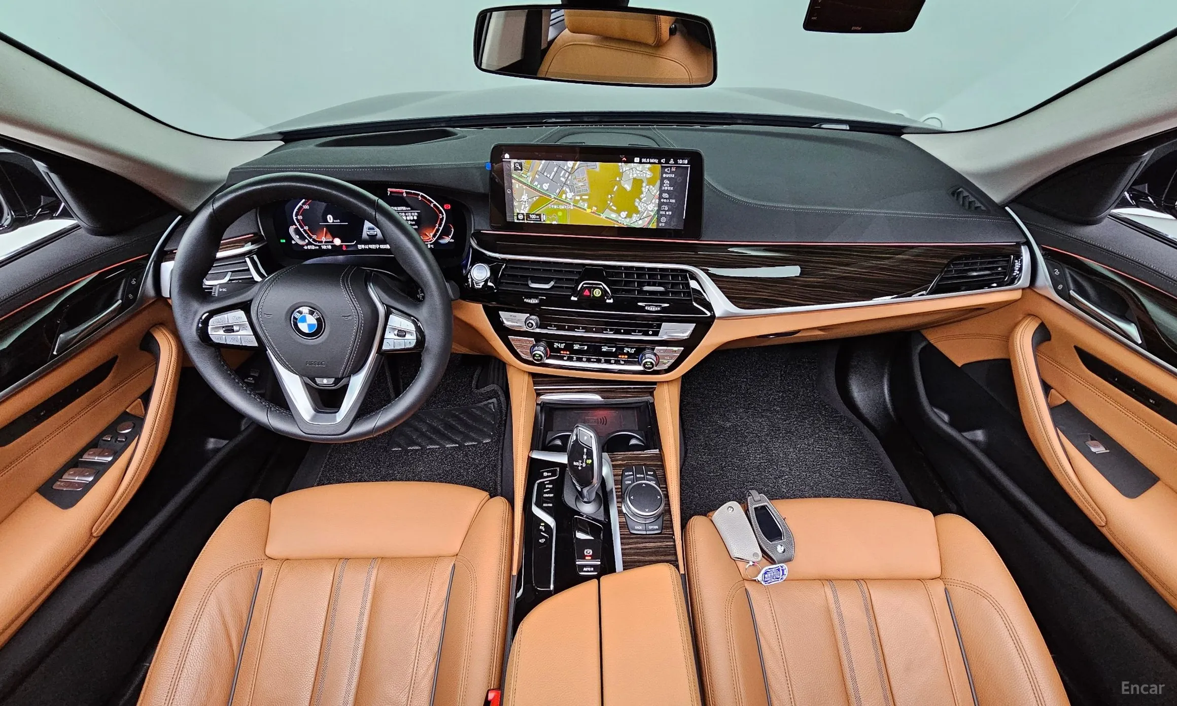 BMW 5 Series (G30) превью 4