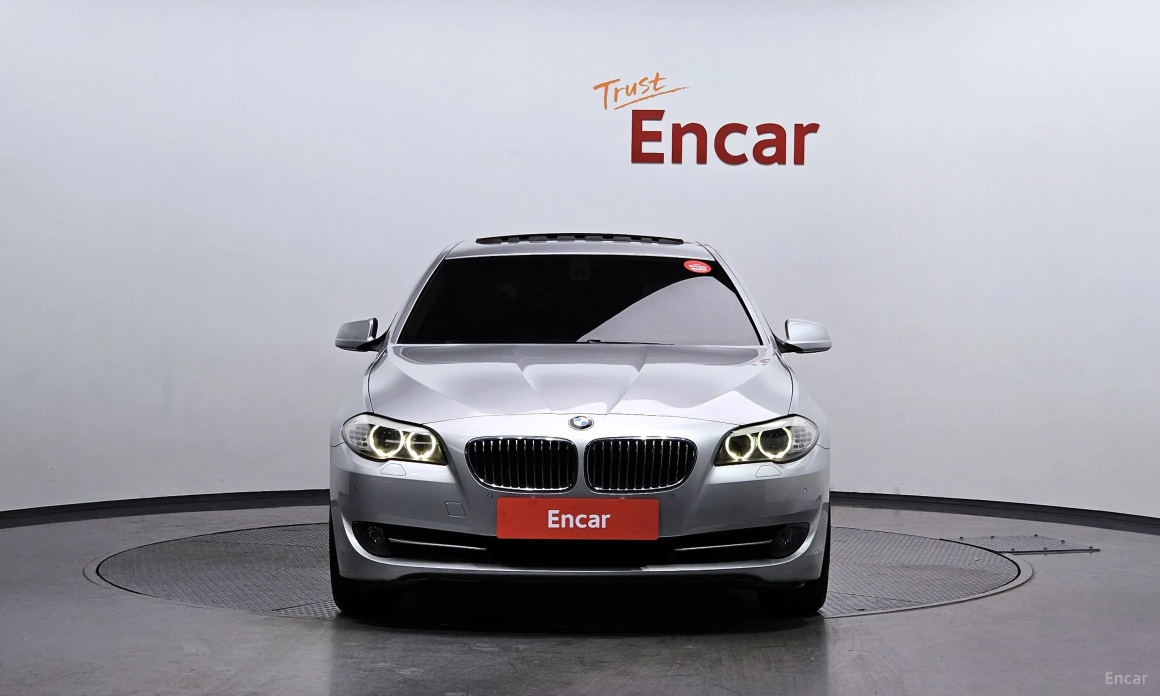 BMW 5 Series (F10) превью 2