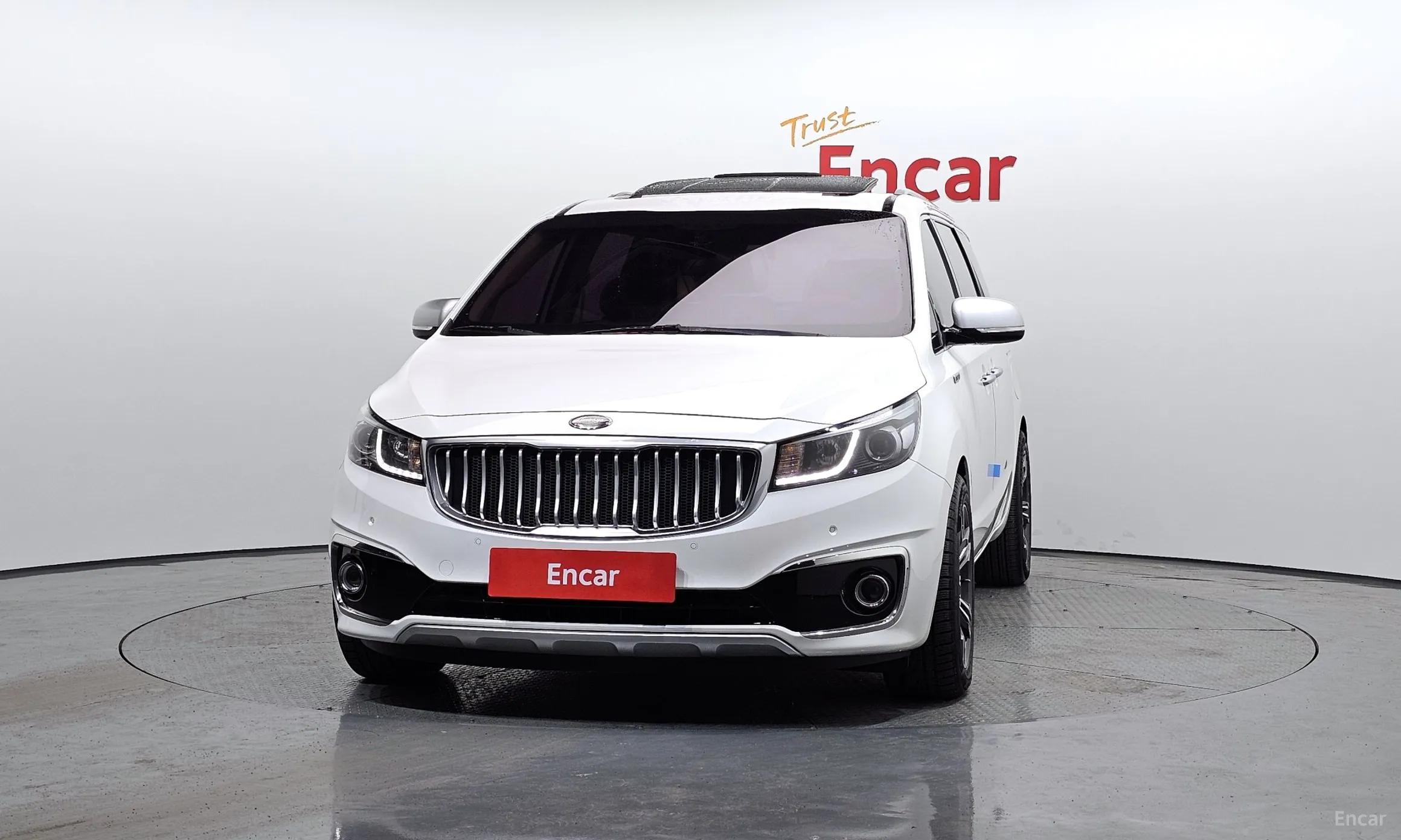 Kia Carnival превью 2