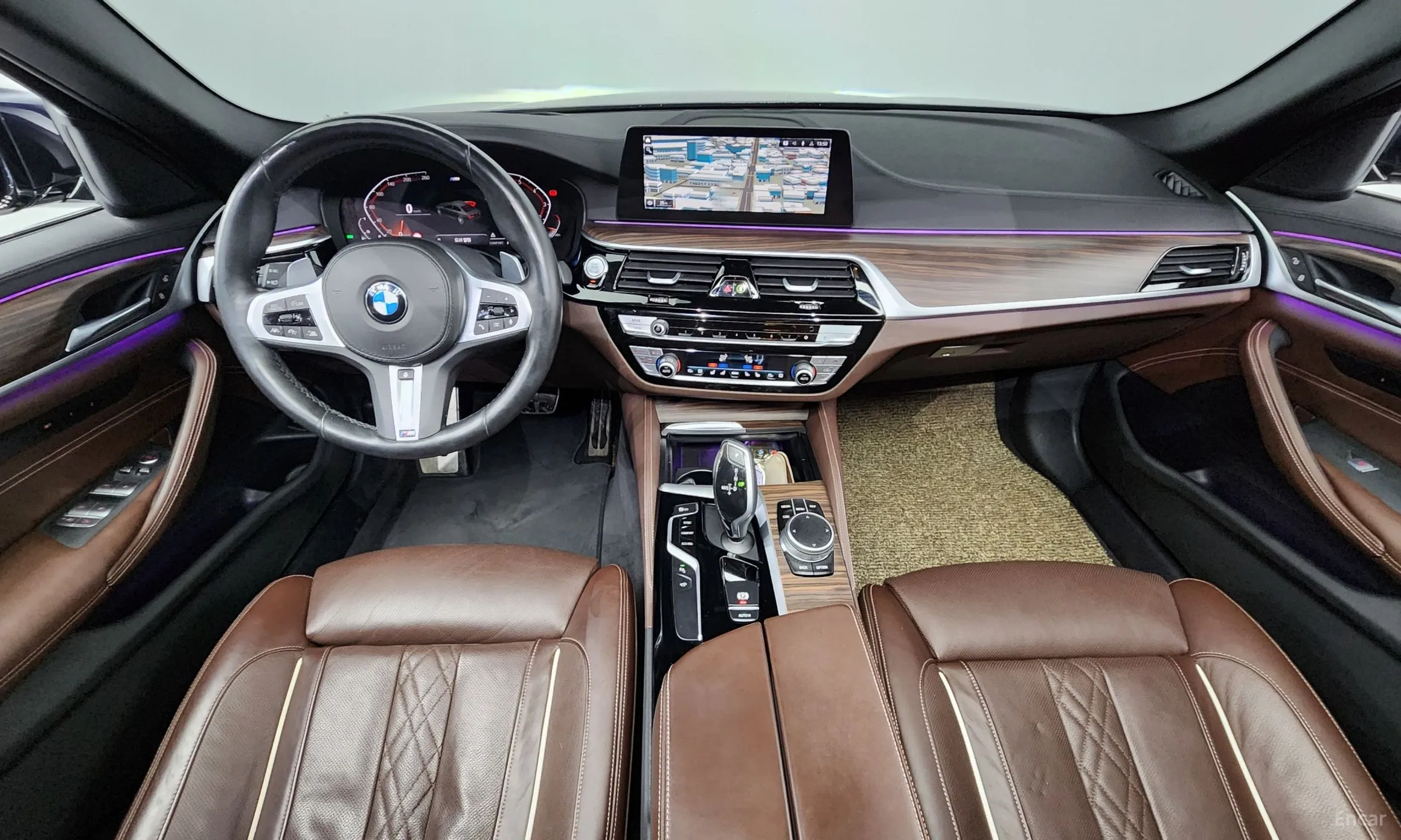 BMW 5 Series (G30) превью 4