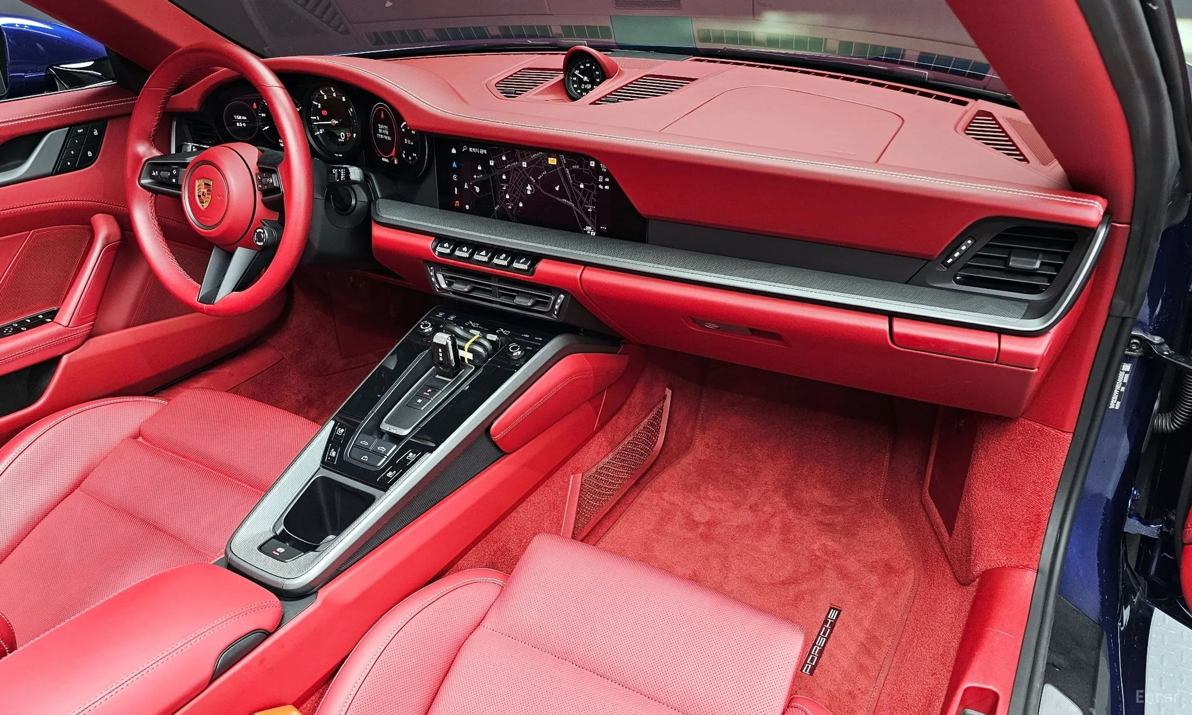 Porsche 911 (992) превью 4