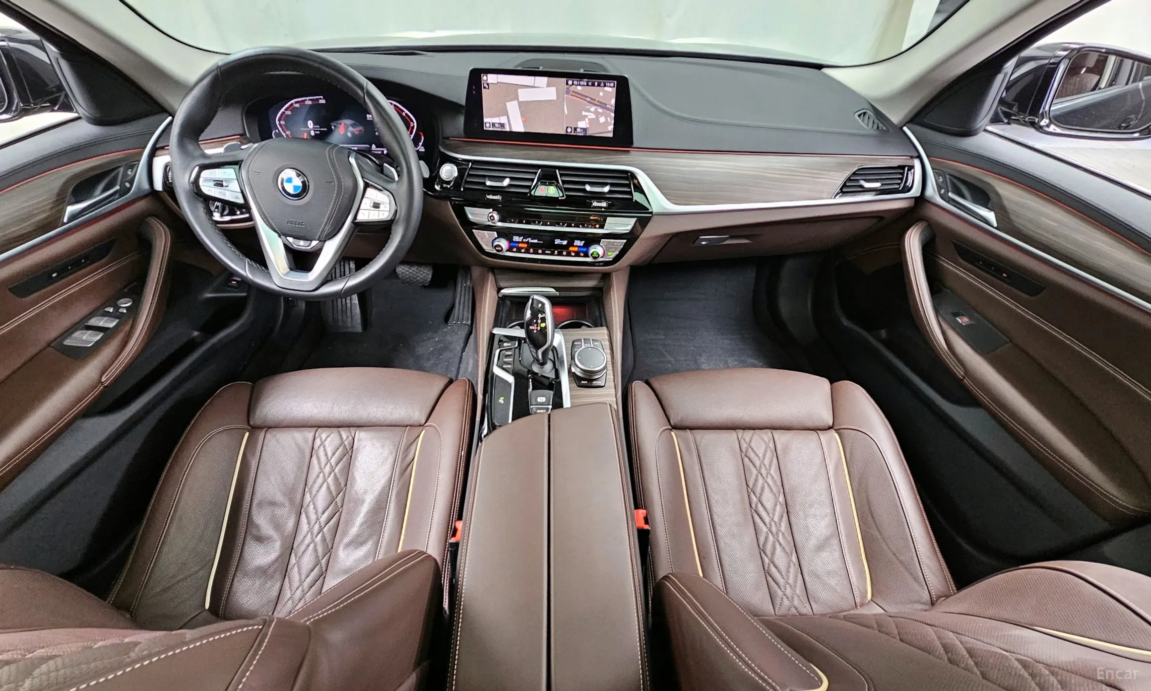 BMW 5 Series (G30) превью 4