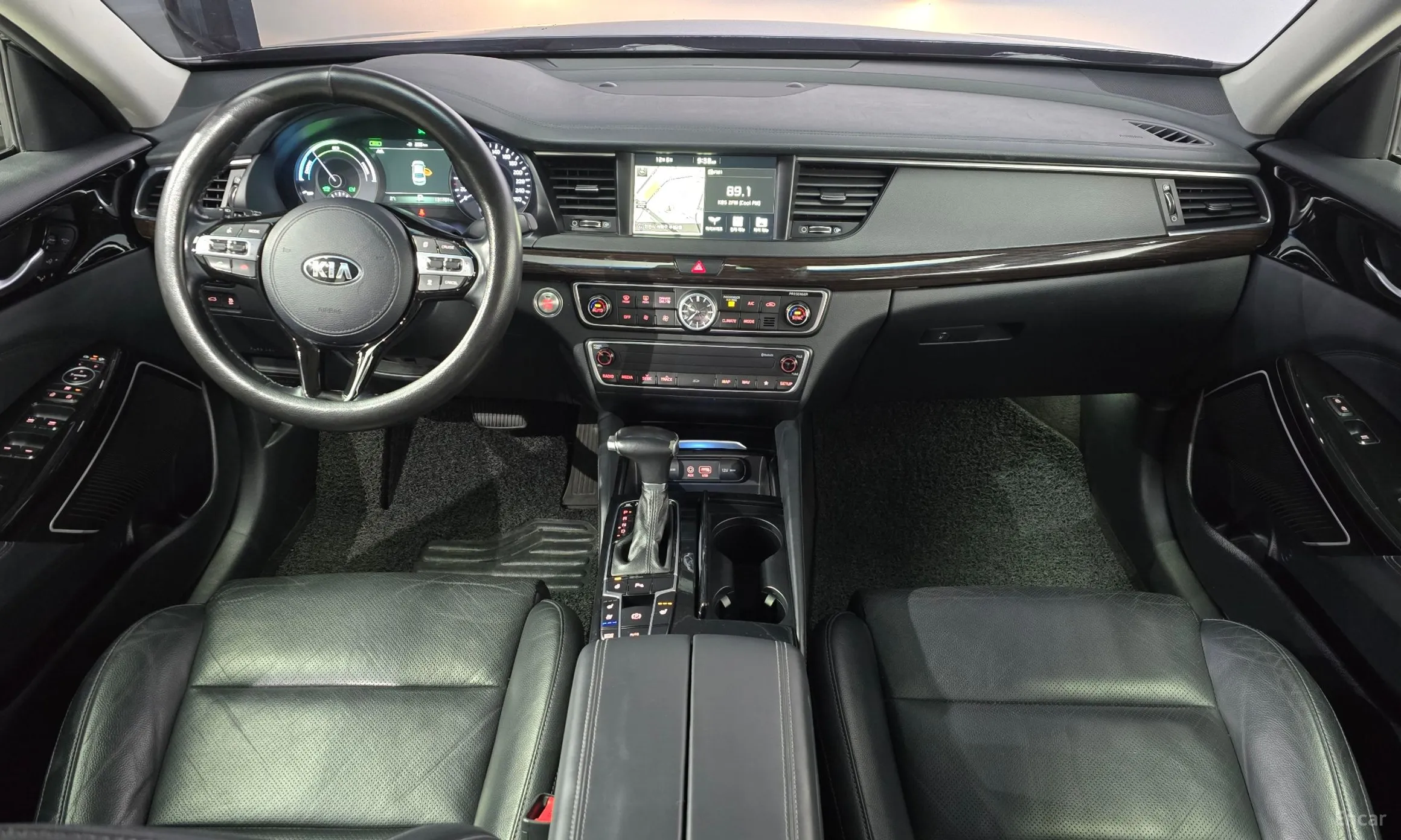 Kia K7 Hybrid превью 4