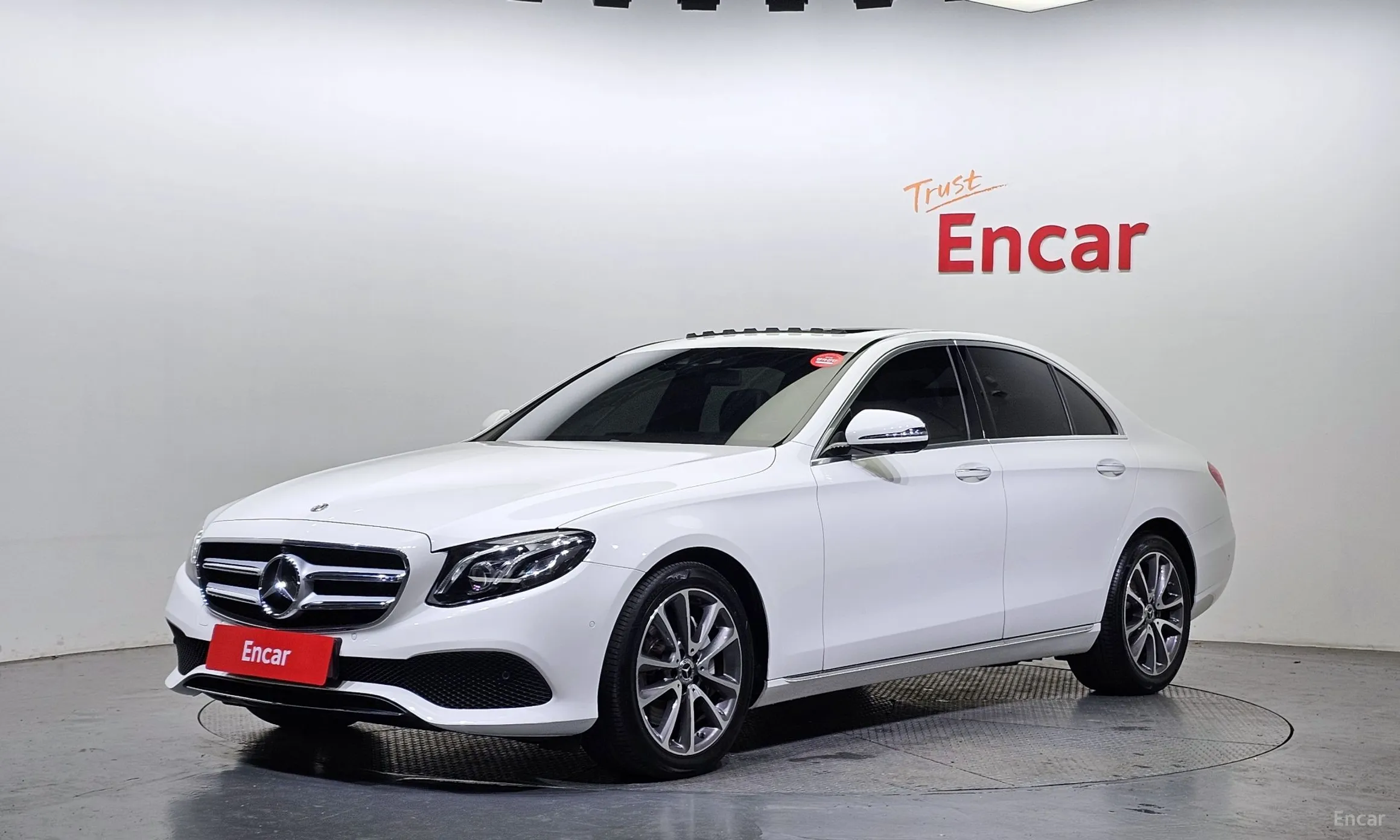 Mercedes Benz E-Class W213