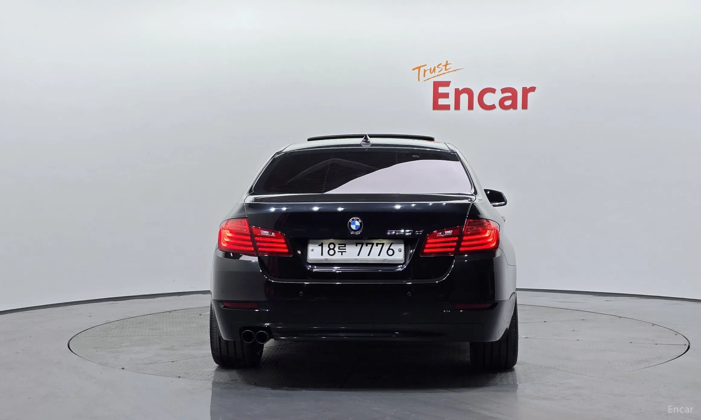 BMW 5 Series (F10) превью 3