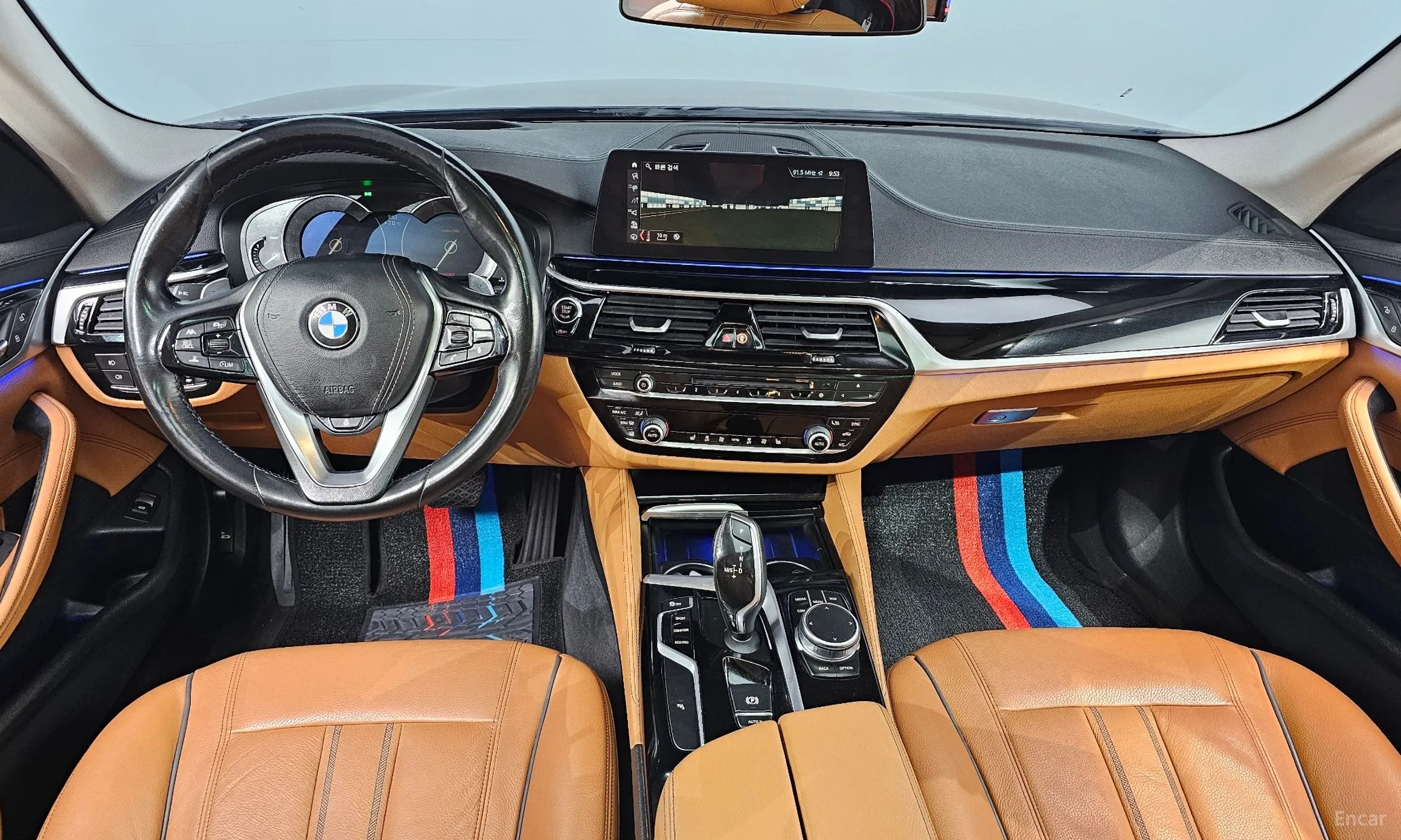 BMW 5 Series (G30) превью 4