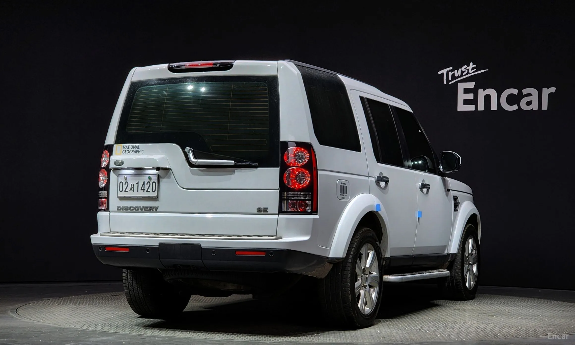 Land Rover Discovery 4 превью 2