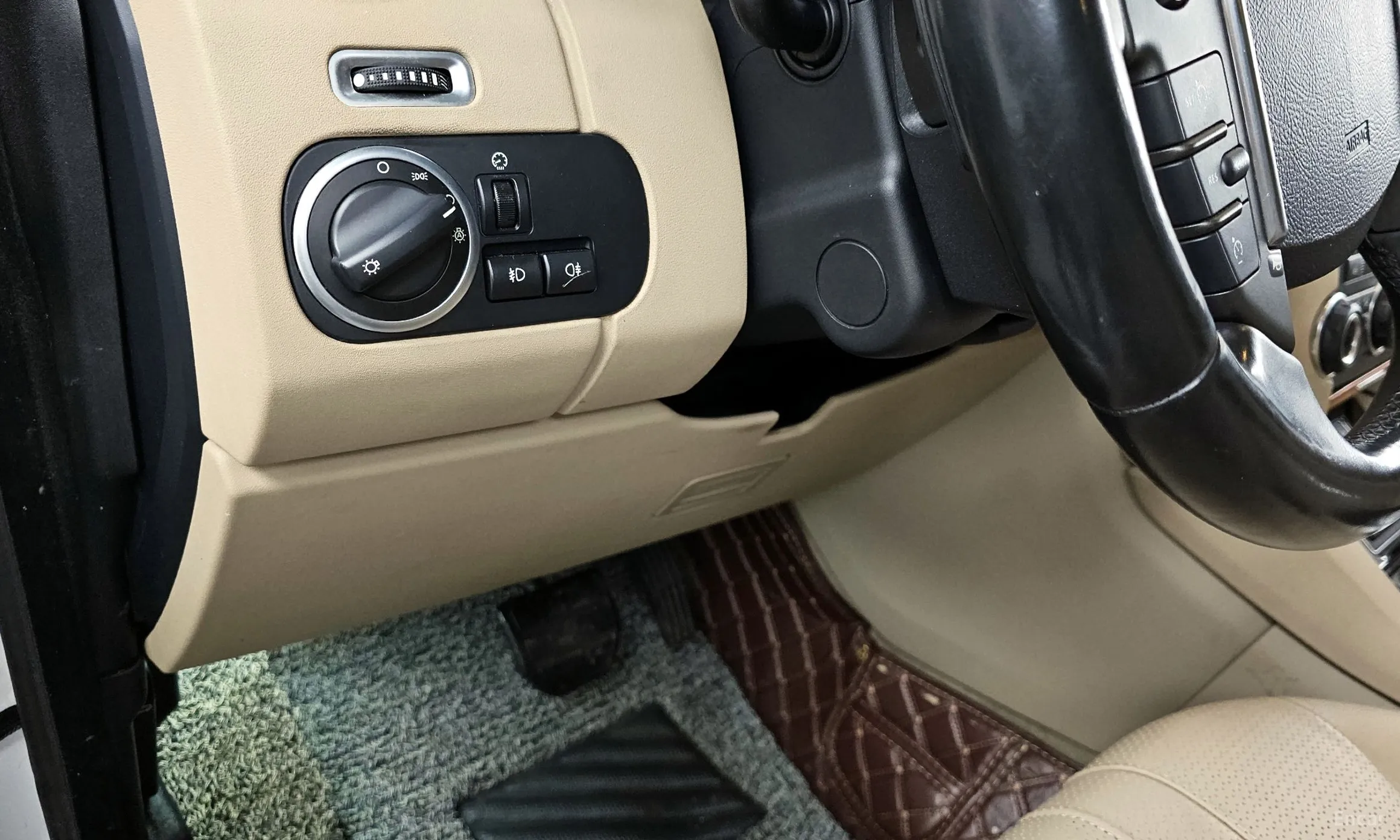 Land Rover Discovery 4 превью 18