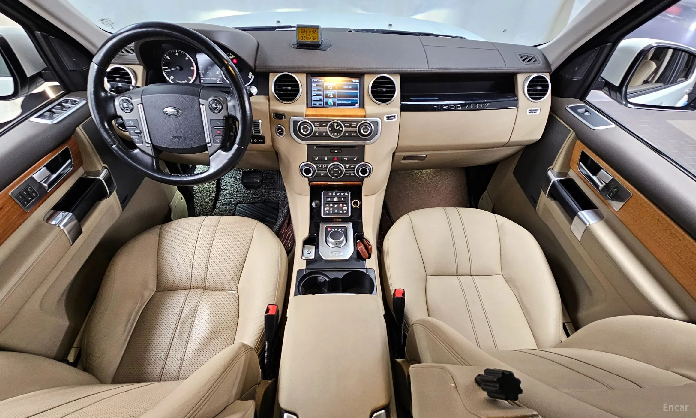 Land Rover Discovery 4 превью 7