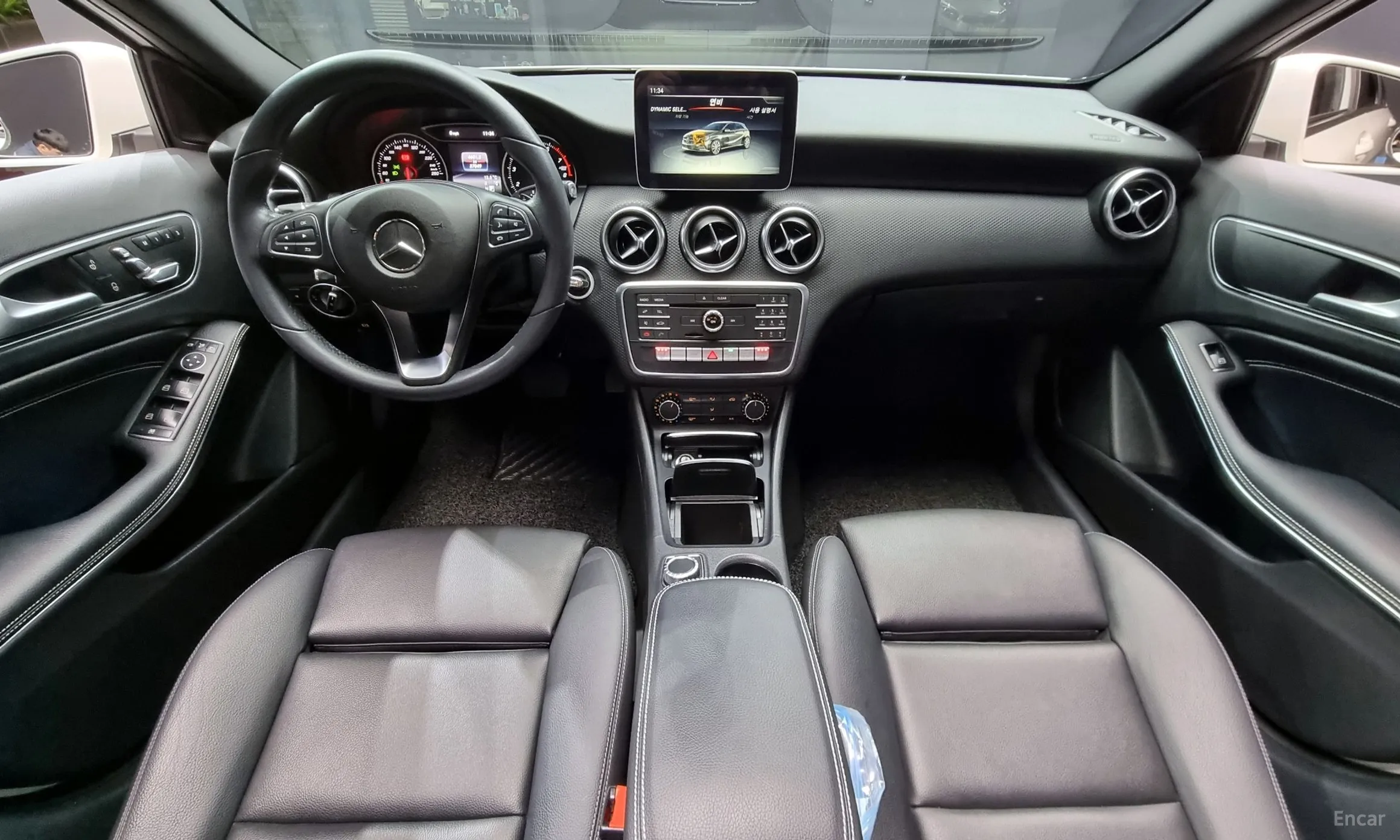 Mercedes Benz A-Class W176 превью 4