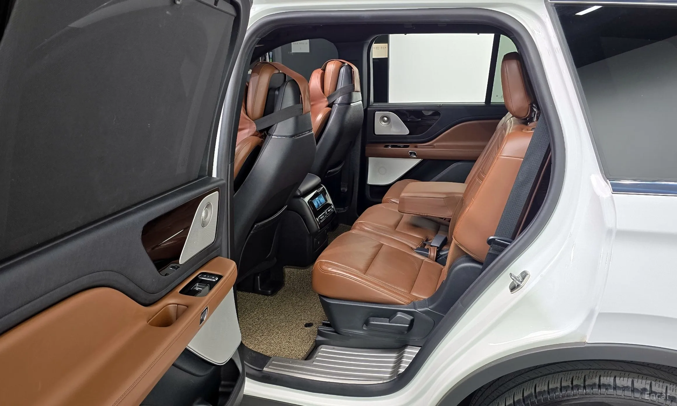 Lincoln Aviator 2nd Generation превью 11