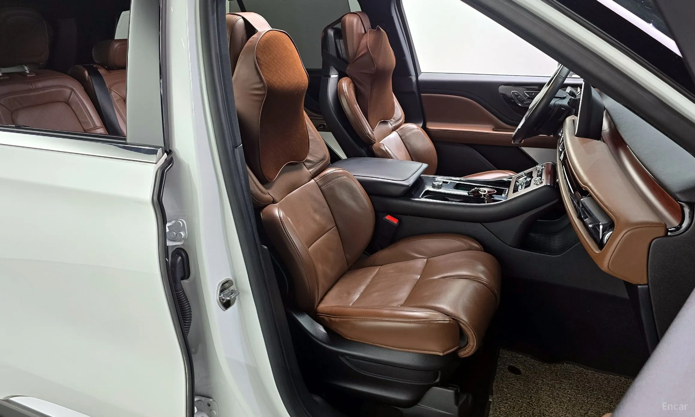 Lincoln Aviator 2nd Generation превью 12