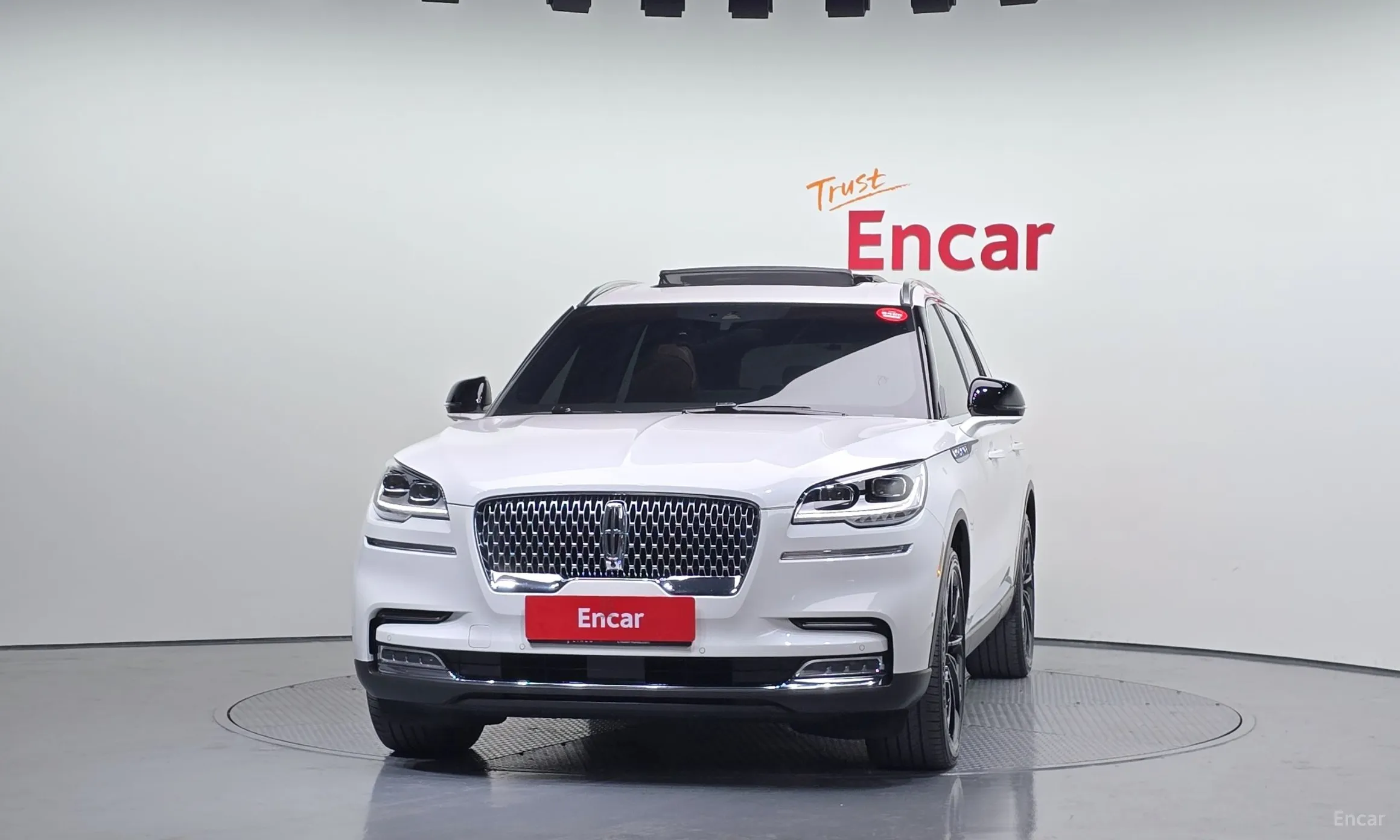 Lincoln Aviator 2nd Generation превью 3