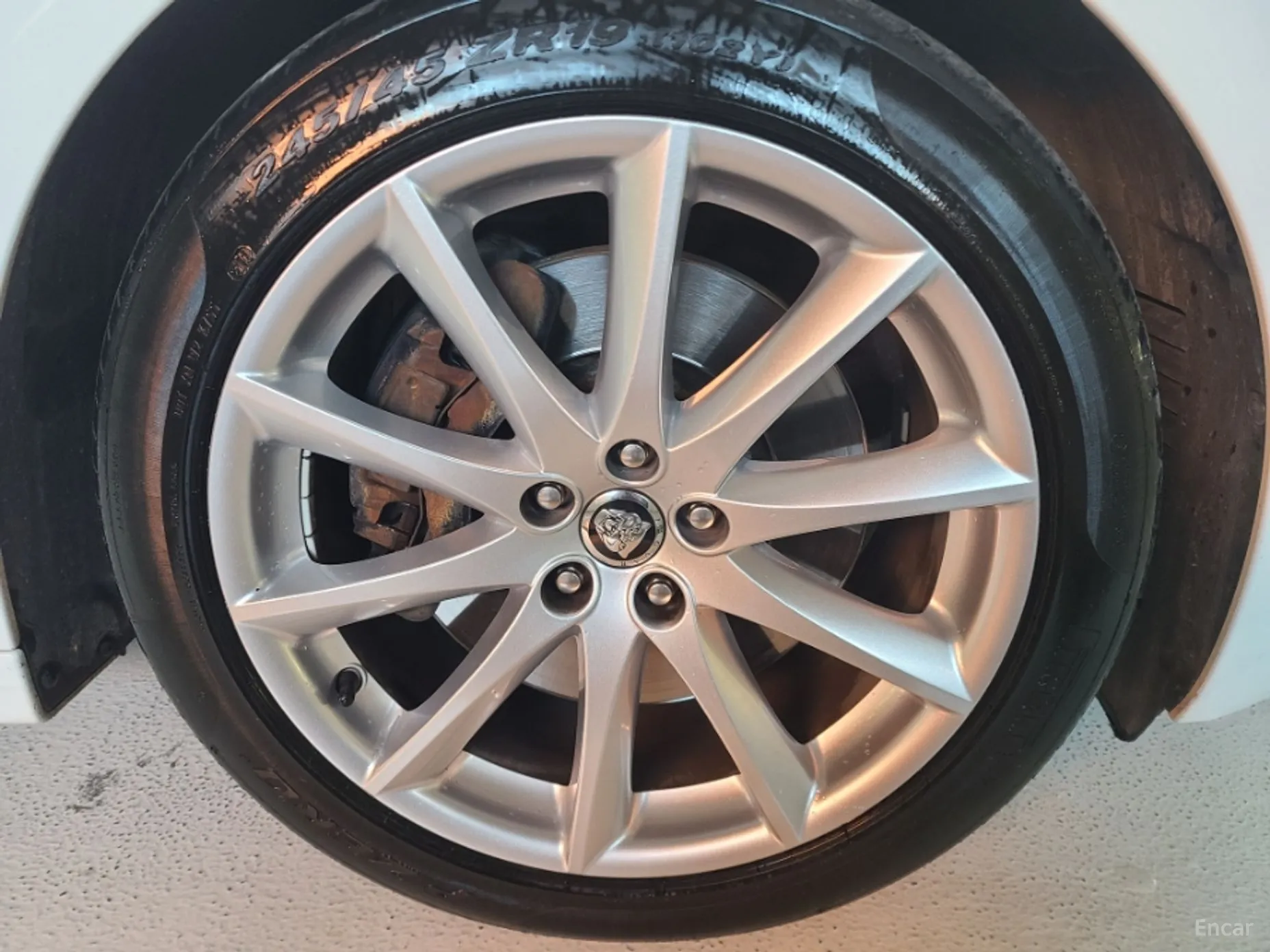 Jaguar All New XJ превью 20