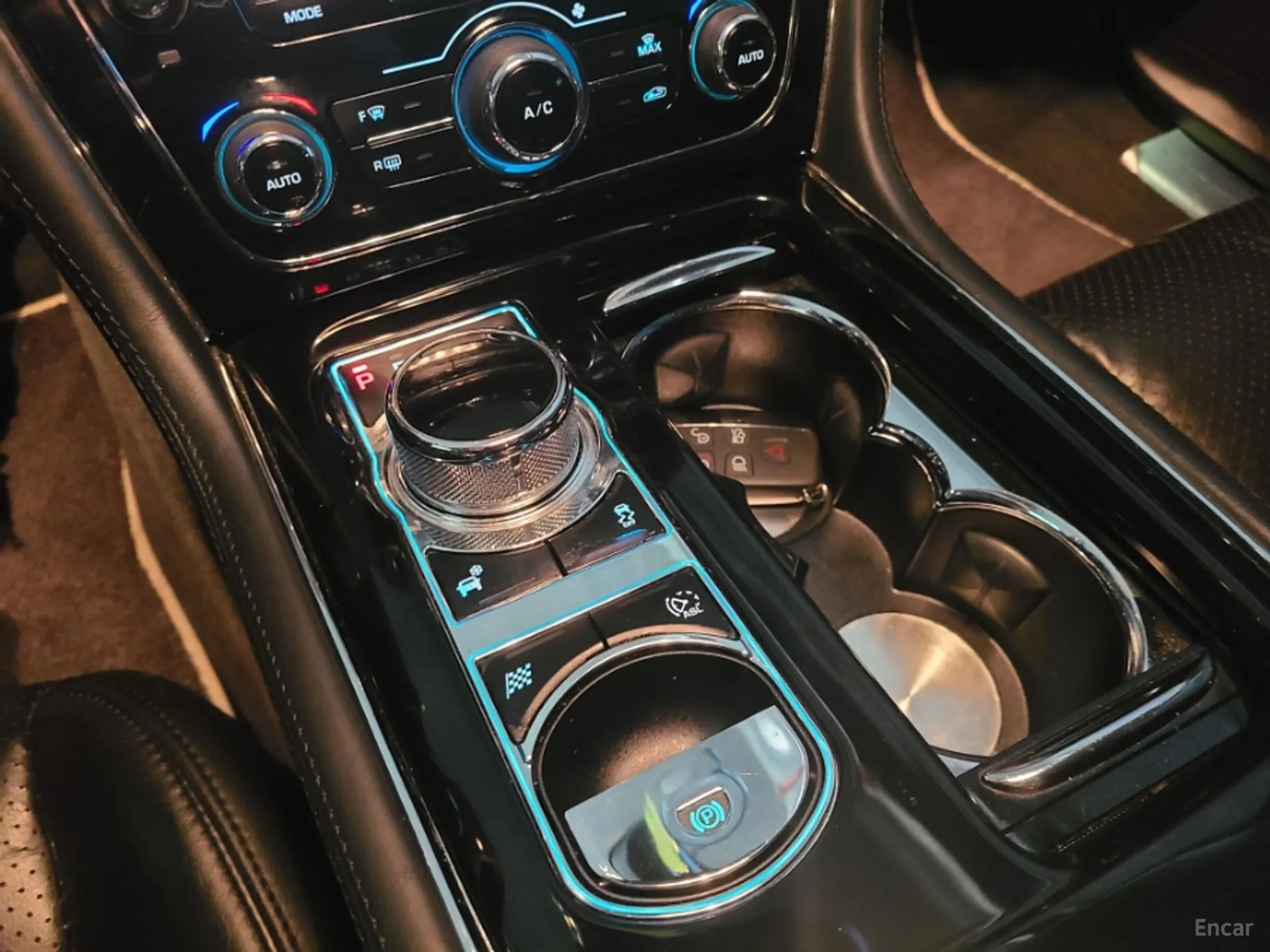 Jaguar All New XJ превью 9