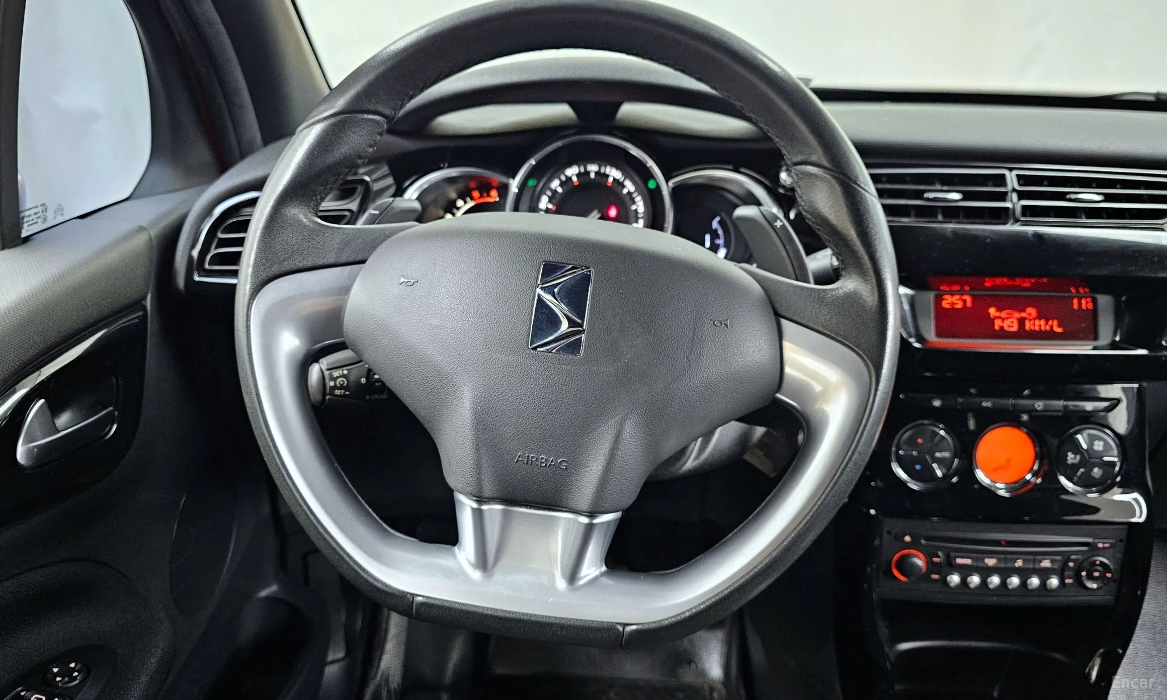 Citroën/DS DS3 превью 13