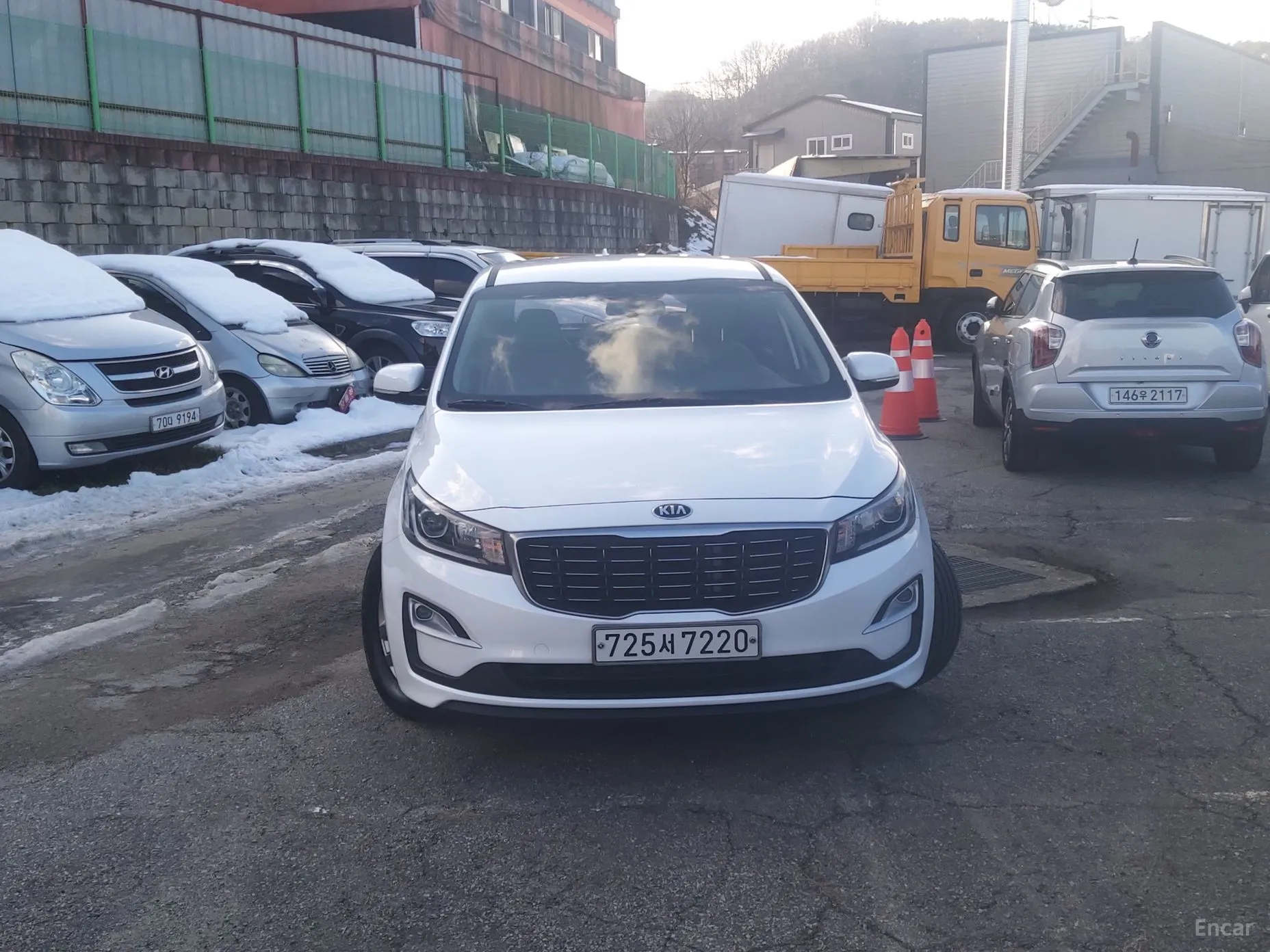 Kia Carnival превью 2