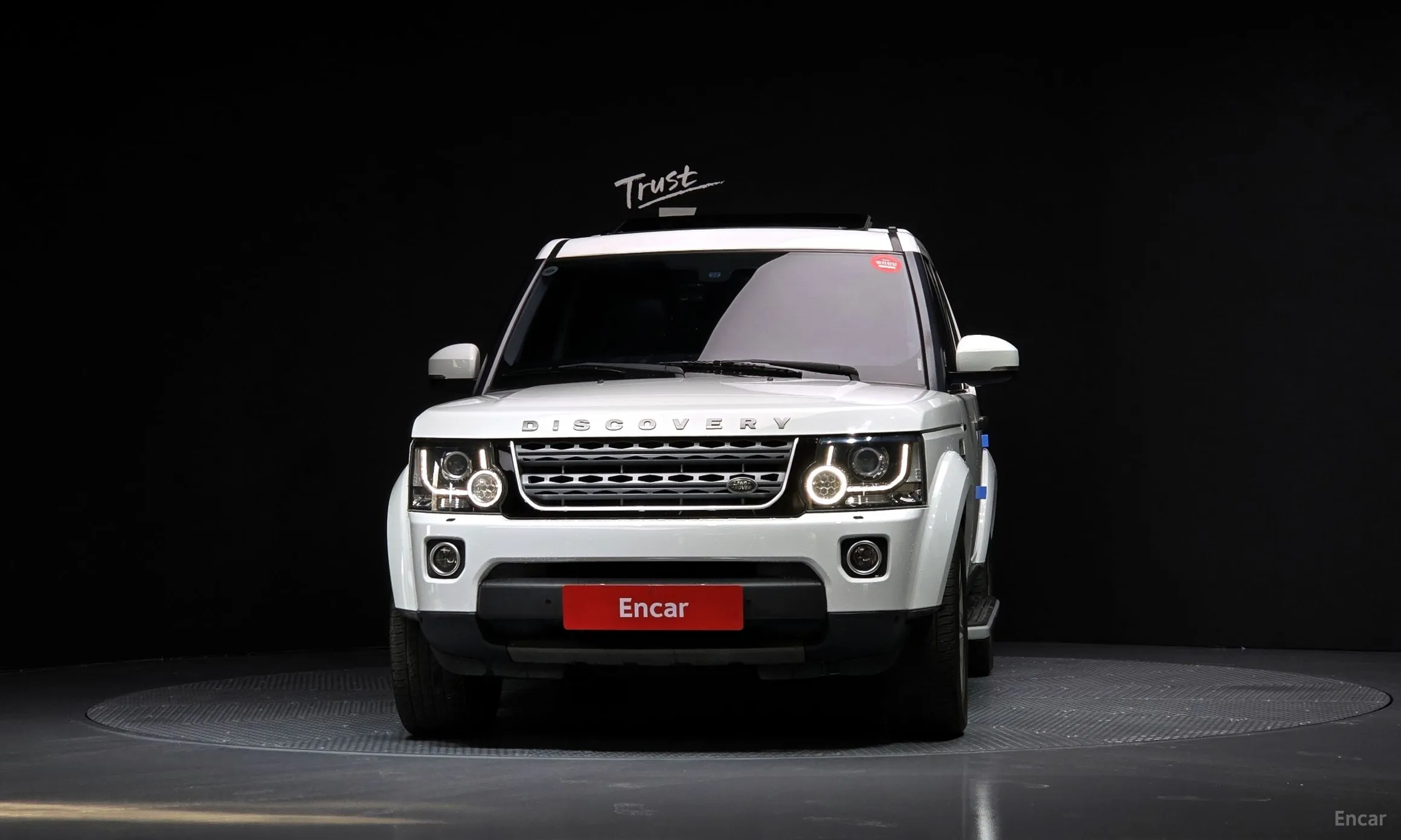 Land Rover Discovery 4