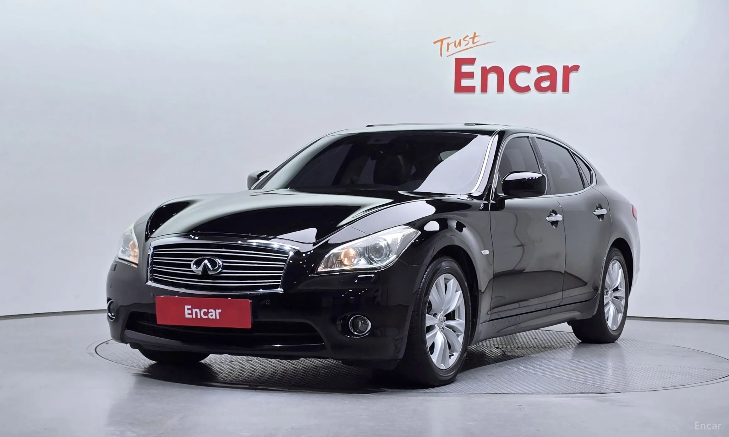 Infiniti M37