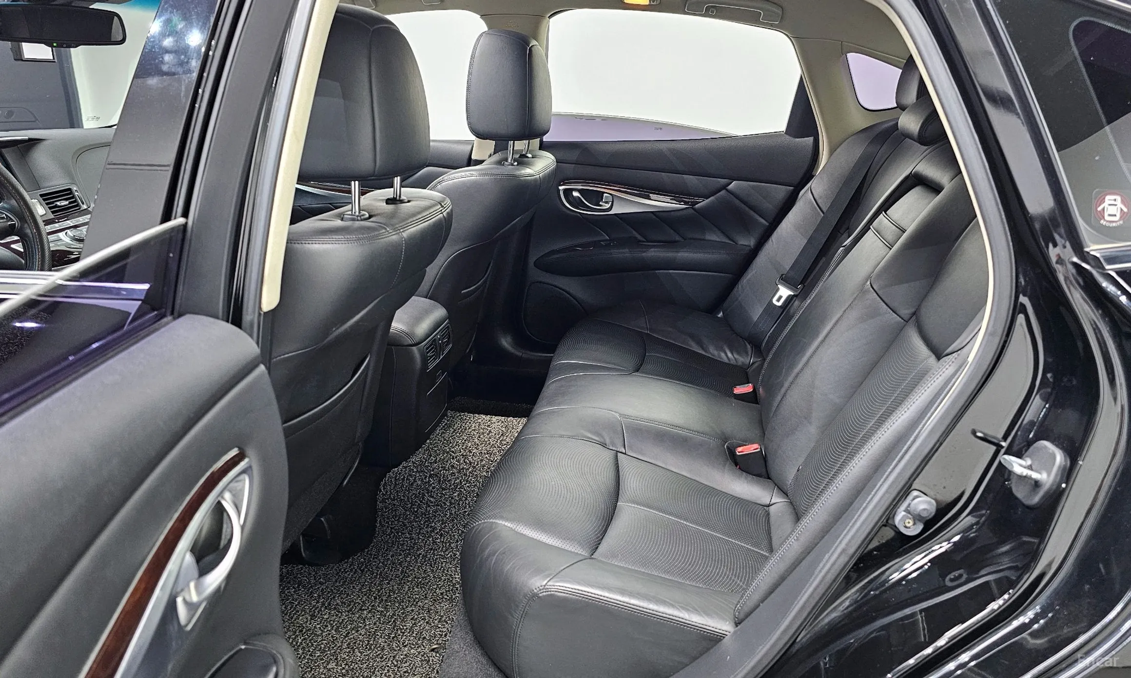 Infiniti M37 превью 13