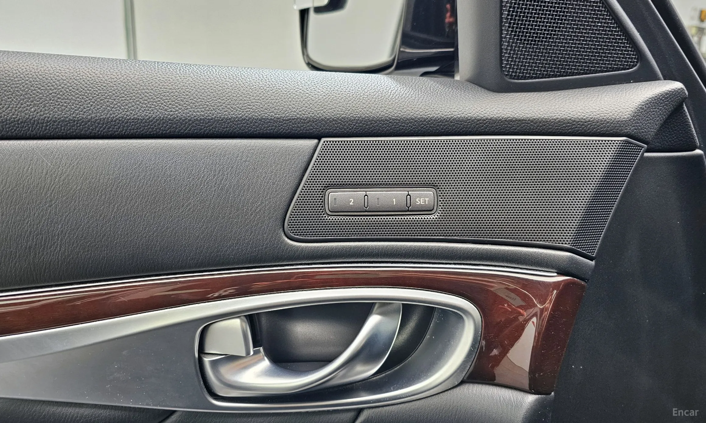 Infiniti M37 превью 18
