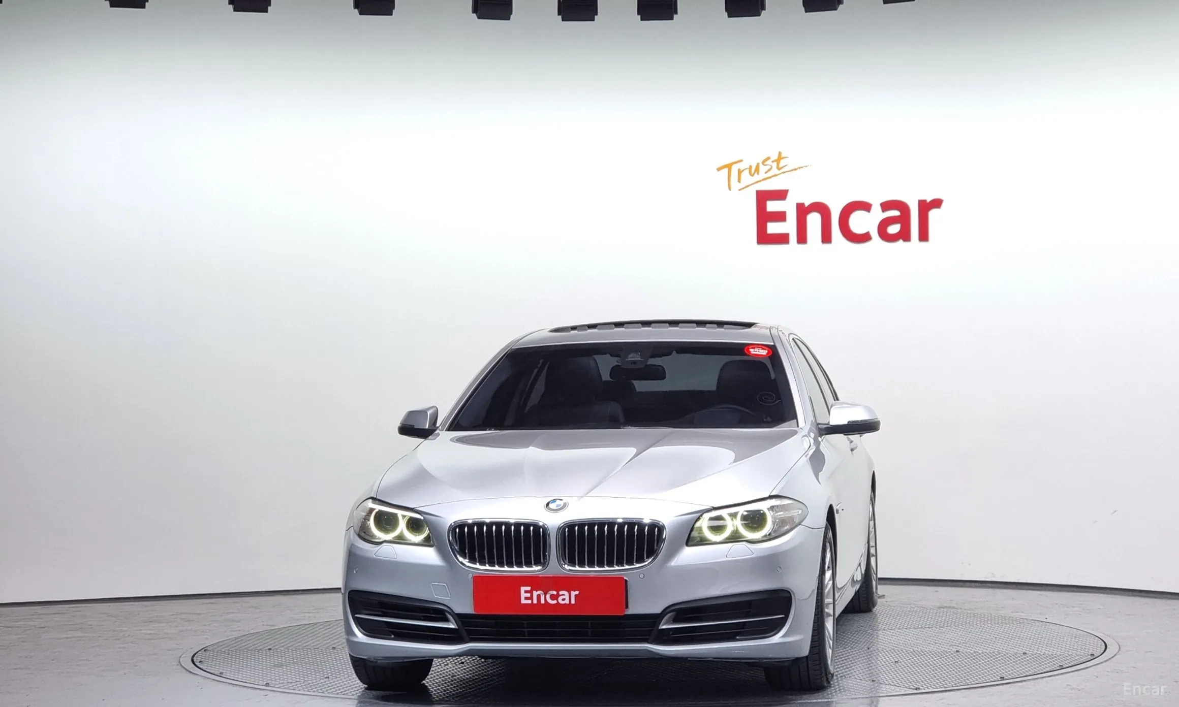 BMW 5 Series (F10) превью 2